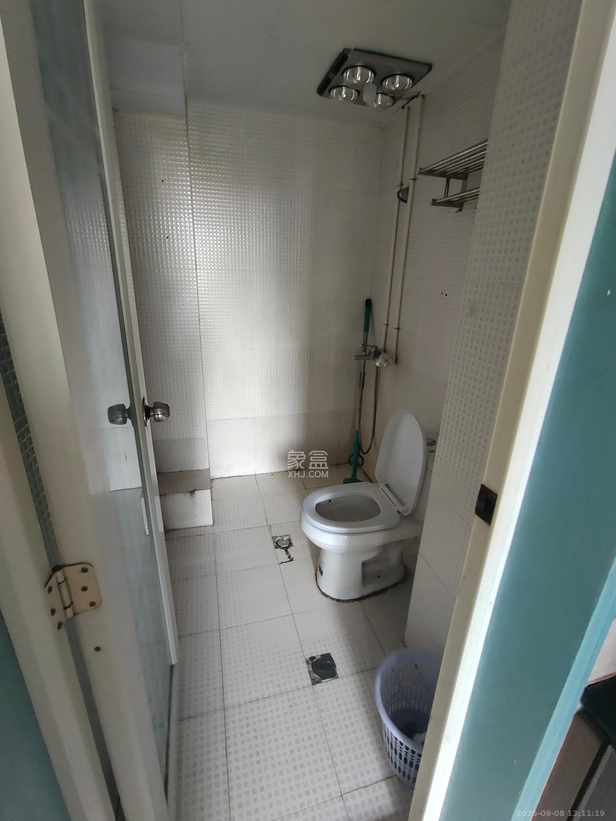 颐美会现代城 1室1厅1卫 2380.0元/月 颐美会现代城 1室1厅1卫 2380.0元/月室内图