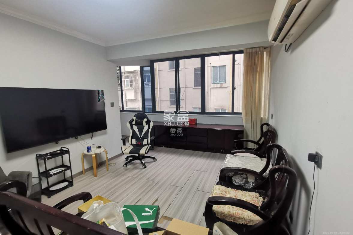 肇家(嘉)坪散盘 3室2厅1卫 3700.0元/月 肇家(嘉)坪散盘 3室2厅1卫 3700.0元/月室内图