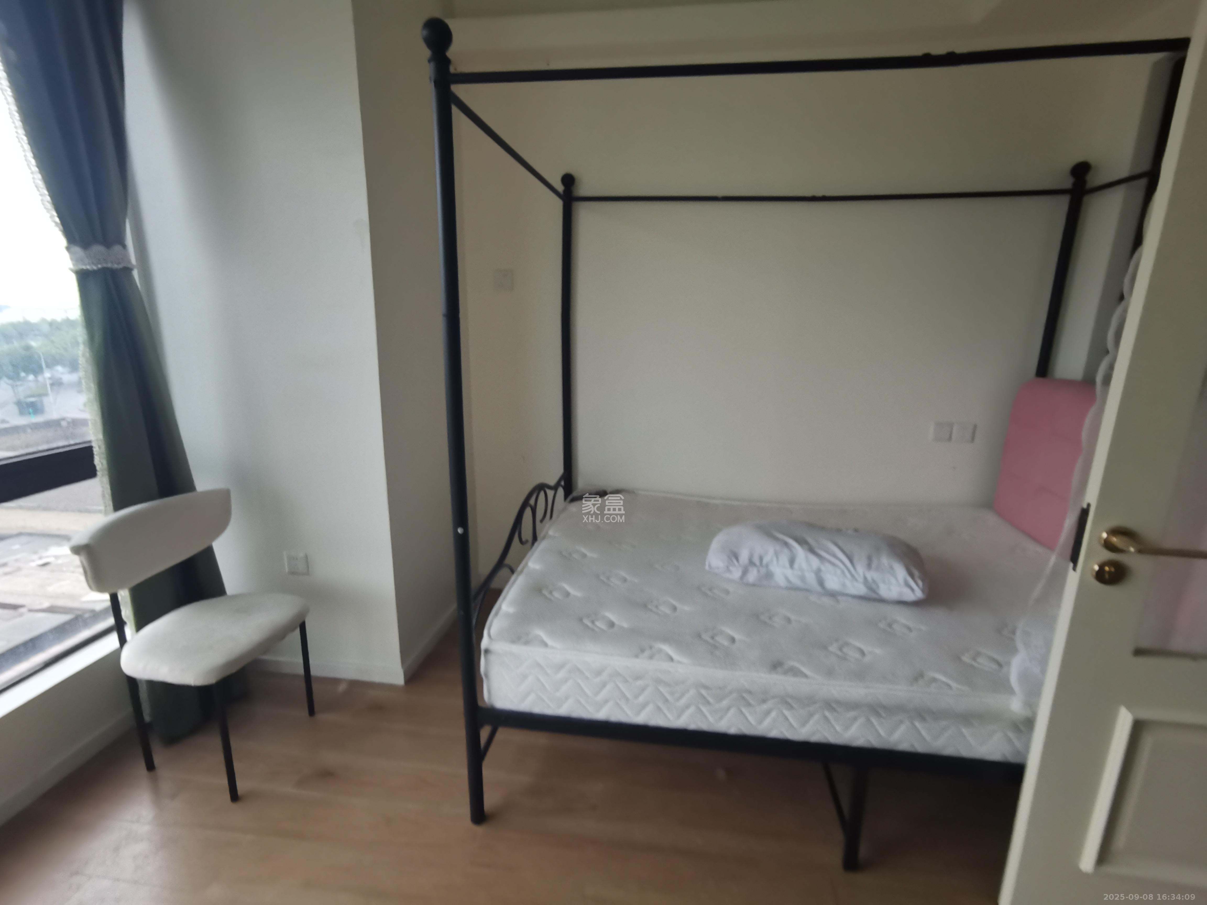 保利西海岸A区 1室3厅2卫 3200.0元/月 保利西海岸A区 1室3厅2卫 3200.0元/月室内图