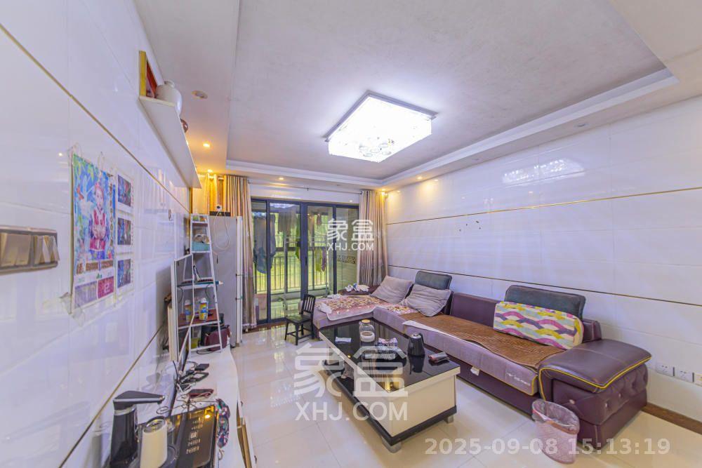 中建芙蓉嘉苑  3室2厅1卫    2100.0元/月室内图