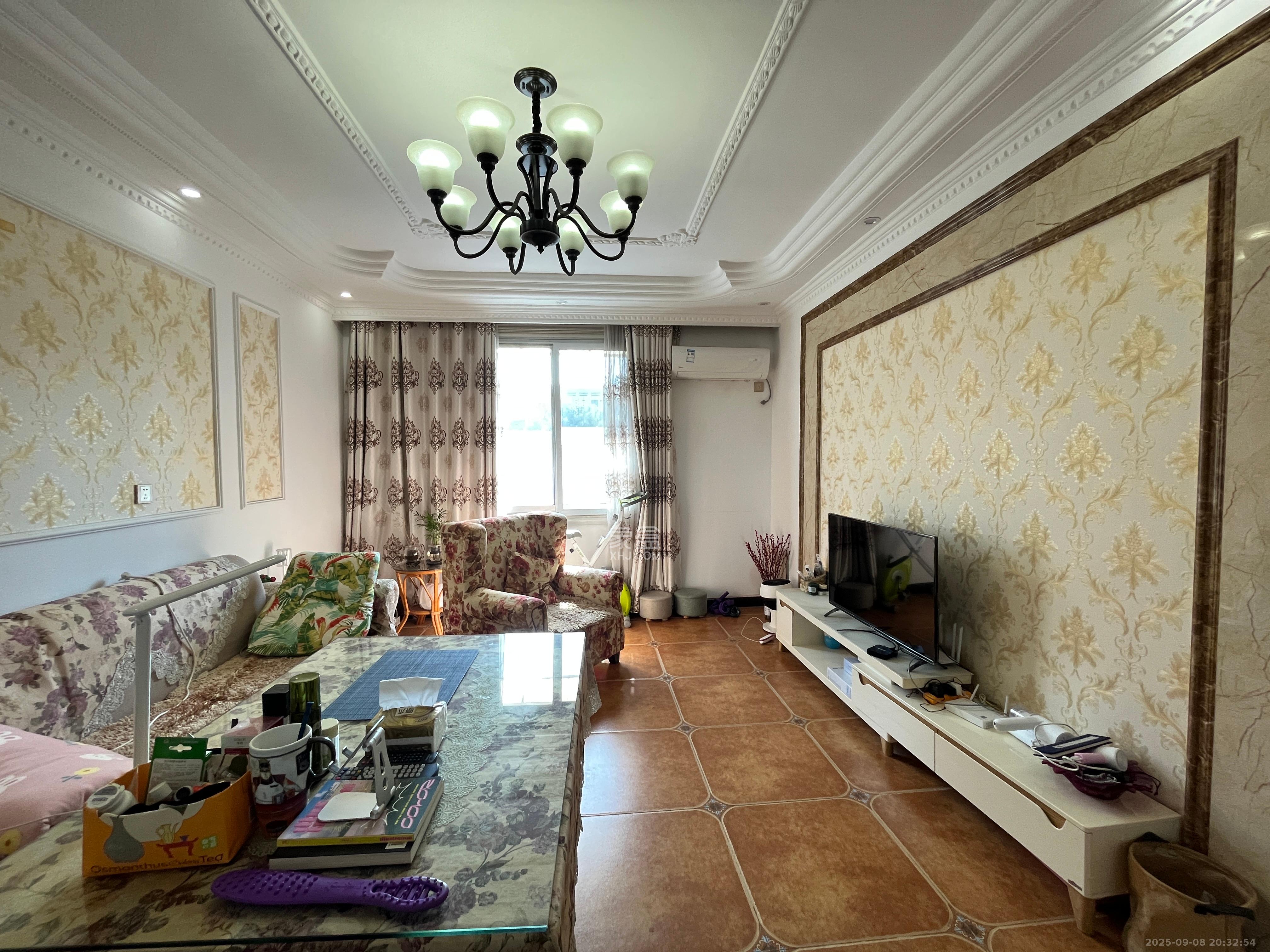 长沙县公路管理局单位房 2室2厅1卫 2600.0元/月 长沙县公路管理局单位房 2室2厅1卫 2600.0元/月室内图