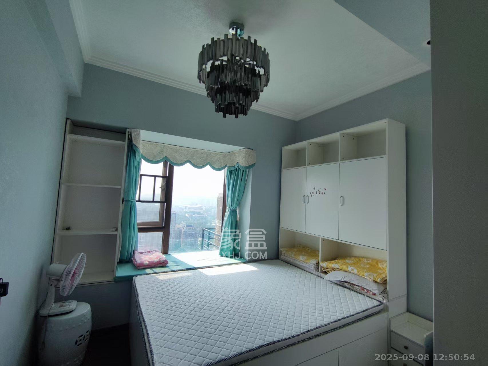 碧桂园中央花园 3室2厅2卫 3200.0元/月 碧桂园中央花园 3室2厅2卫 3200.0元/月室内图