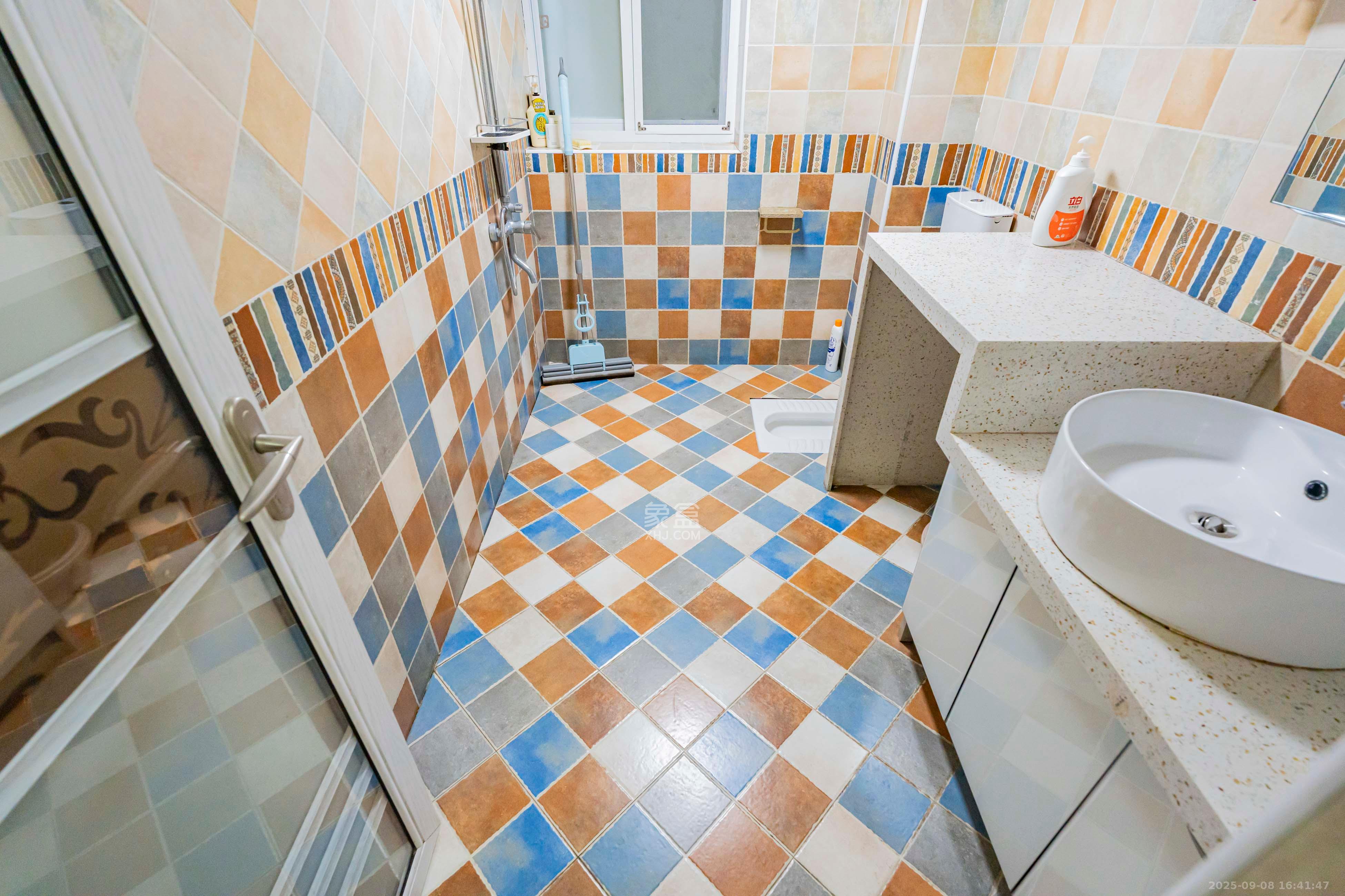 左岸春天 3室2厅1卫 128.0万 左岸春天 3室2厅1卫 128.0万卫生间