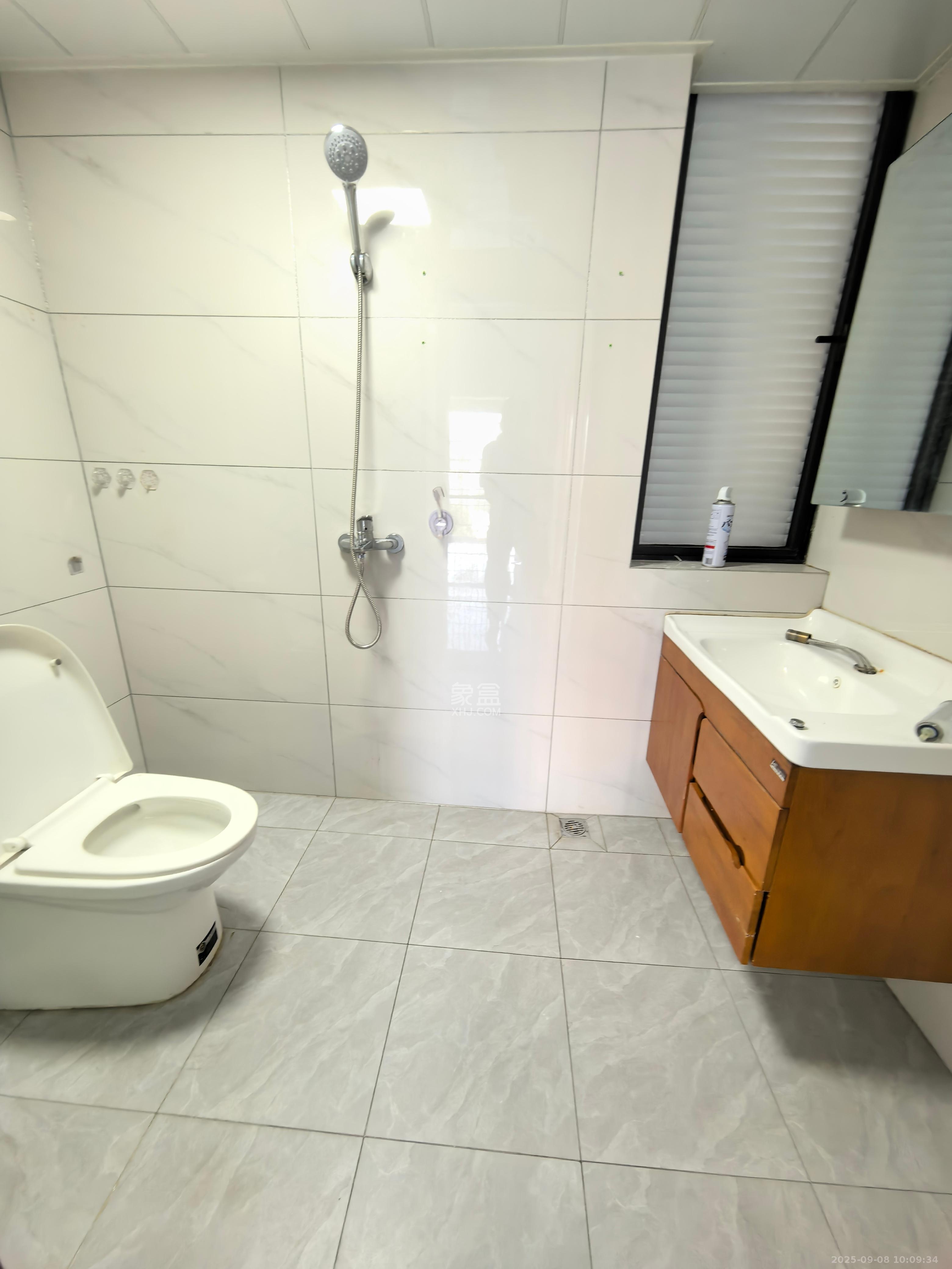 和庄 2室2厅1卫 2300.0元/月 和庄 2室2厅1卫 2300.0元/月室内图