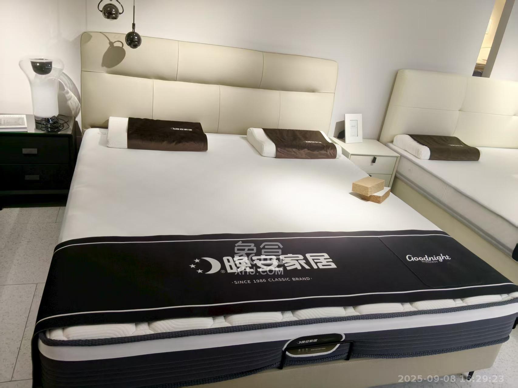 中海珑悦府 1室1厅1卫 1350.0元/月 中海珑悦府 1室1厅1卫 1350.0元/月室内图