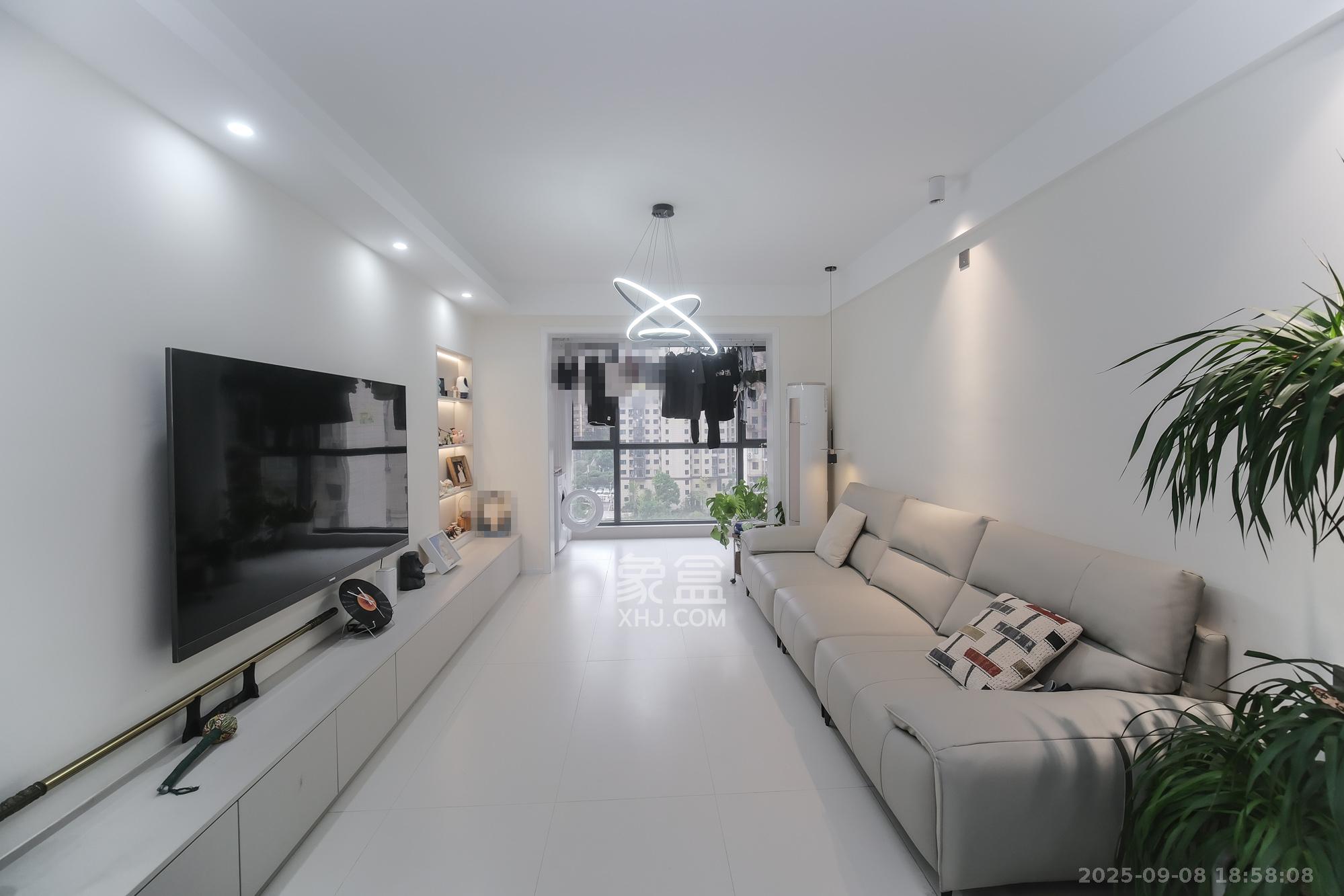 永宏万家里 3室2厅1卫 75.0万 永宏万家里 3室2厅1卫 75.0万客厅