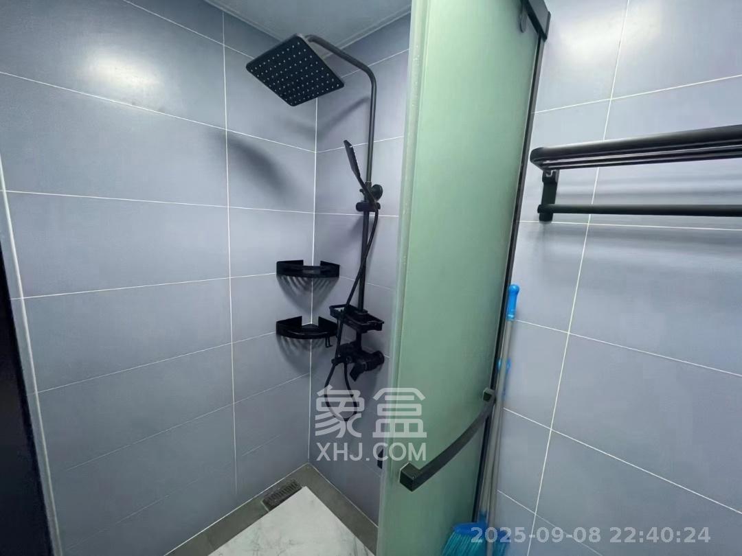 蓝湾国际广场  1室1厅1卫    2000.0元/月室内图