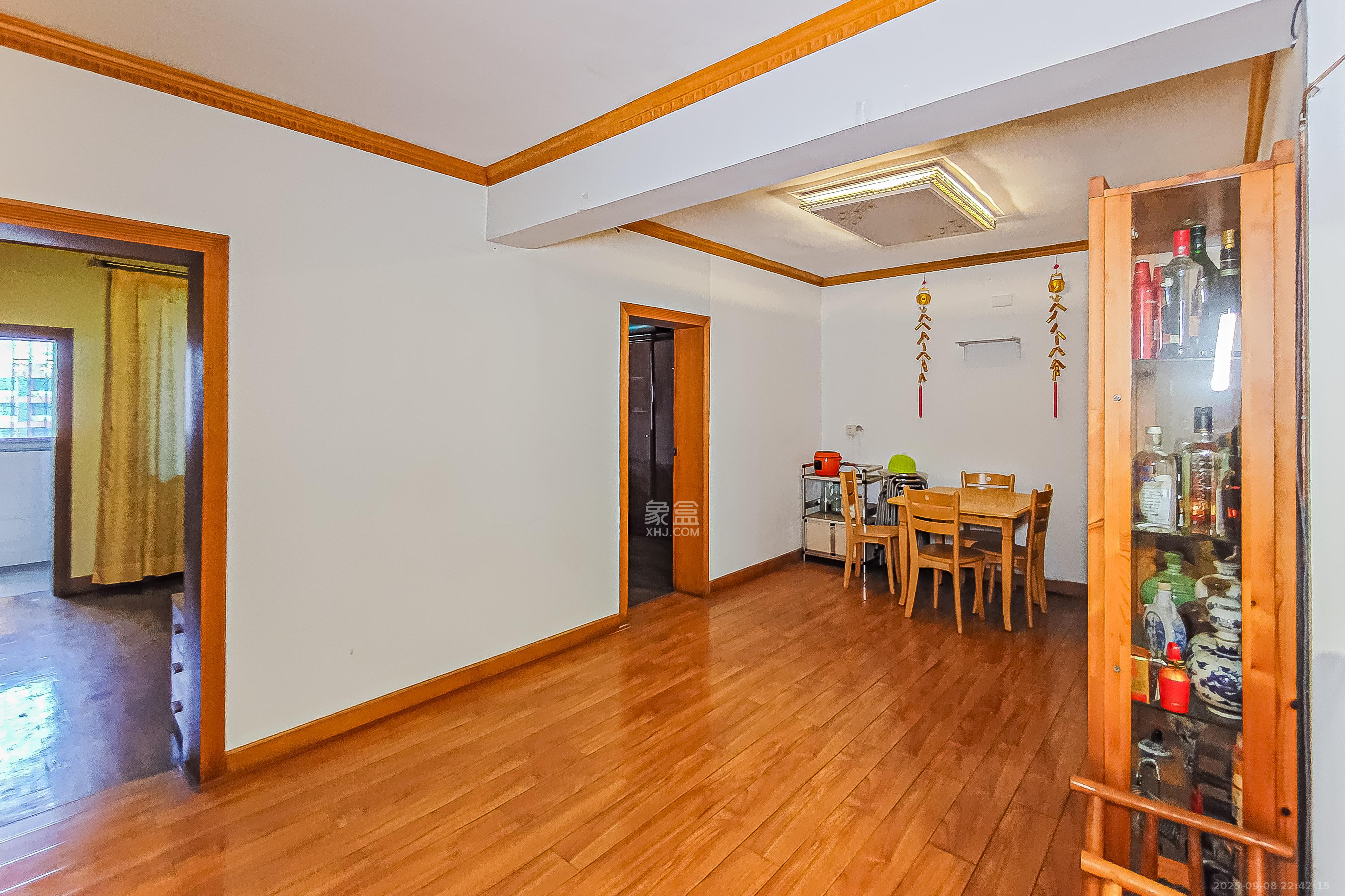 湘江航运宿舍  3室2厅1卫    48.8万 湘江航运宿舍  3室2厅1卫    48.8万客厅