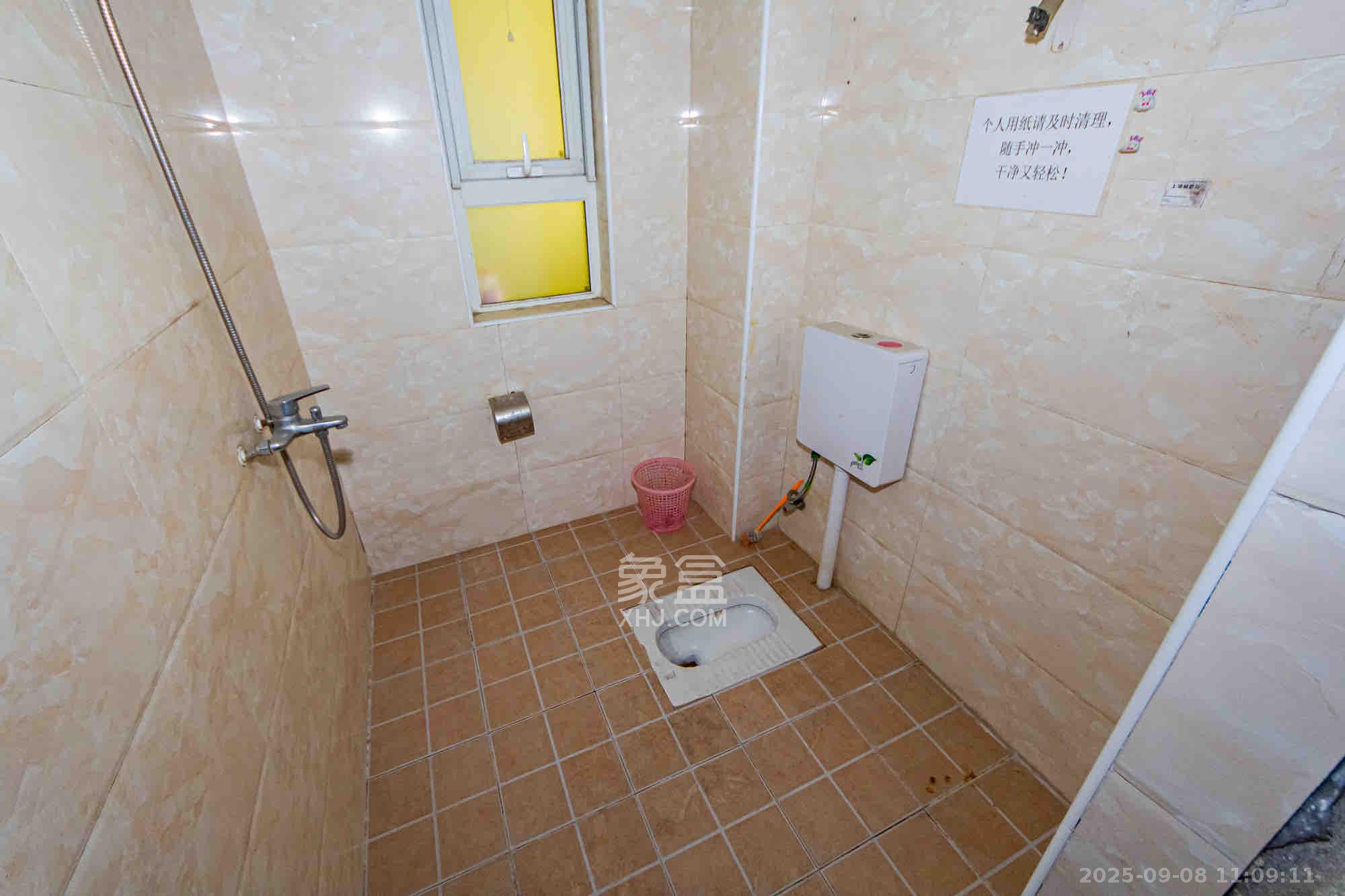 北辰三角洲E4区  3室2厅1卫    3000.0元/月室内图