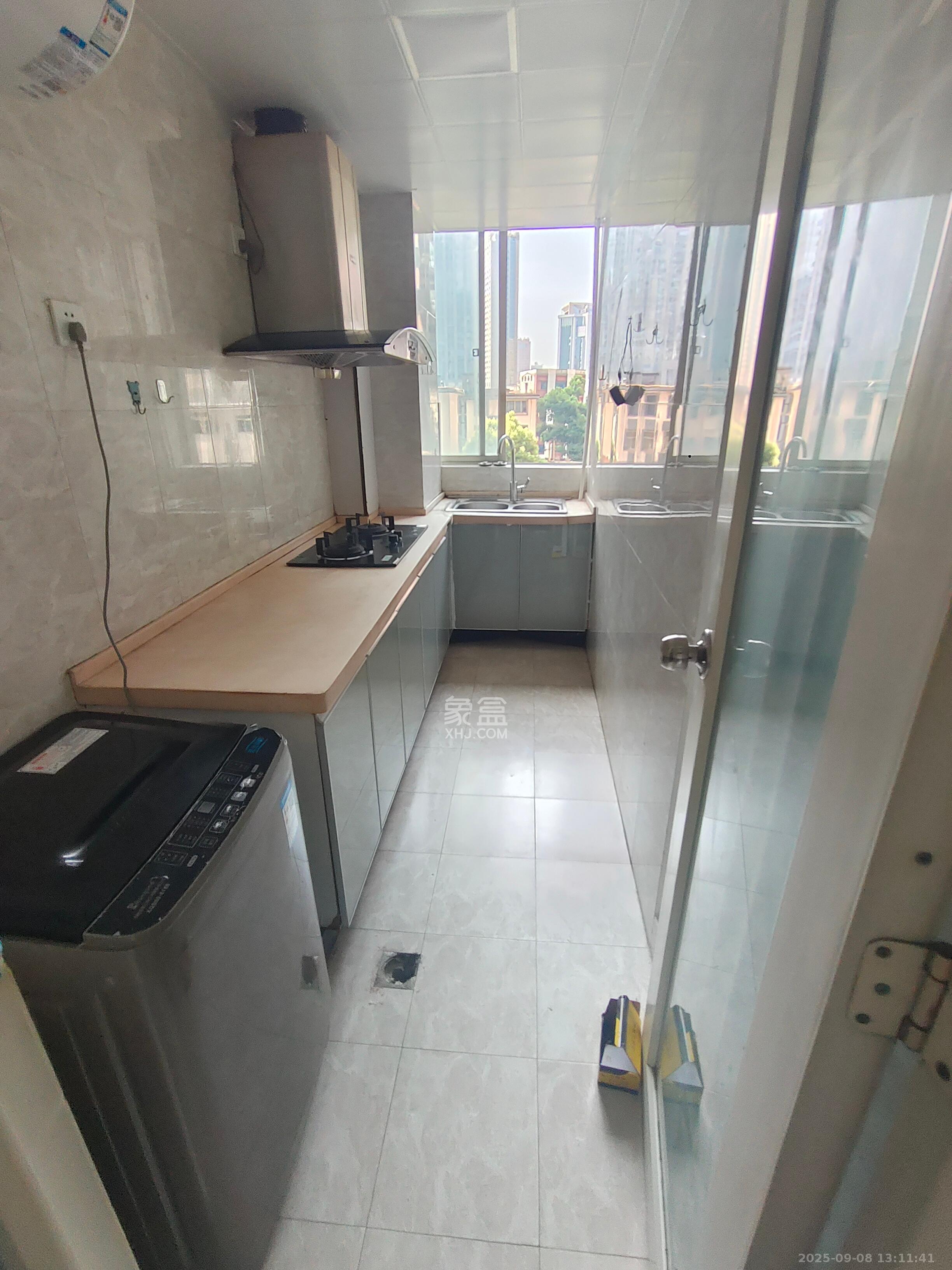 颐美会现代城  1室1厅1卫    2380.0元/月室内图