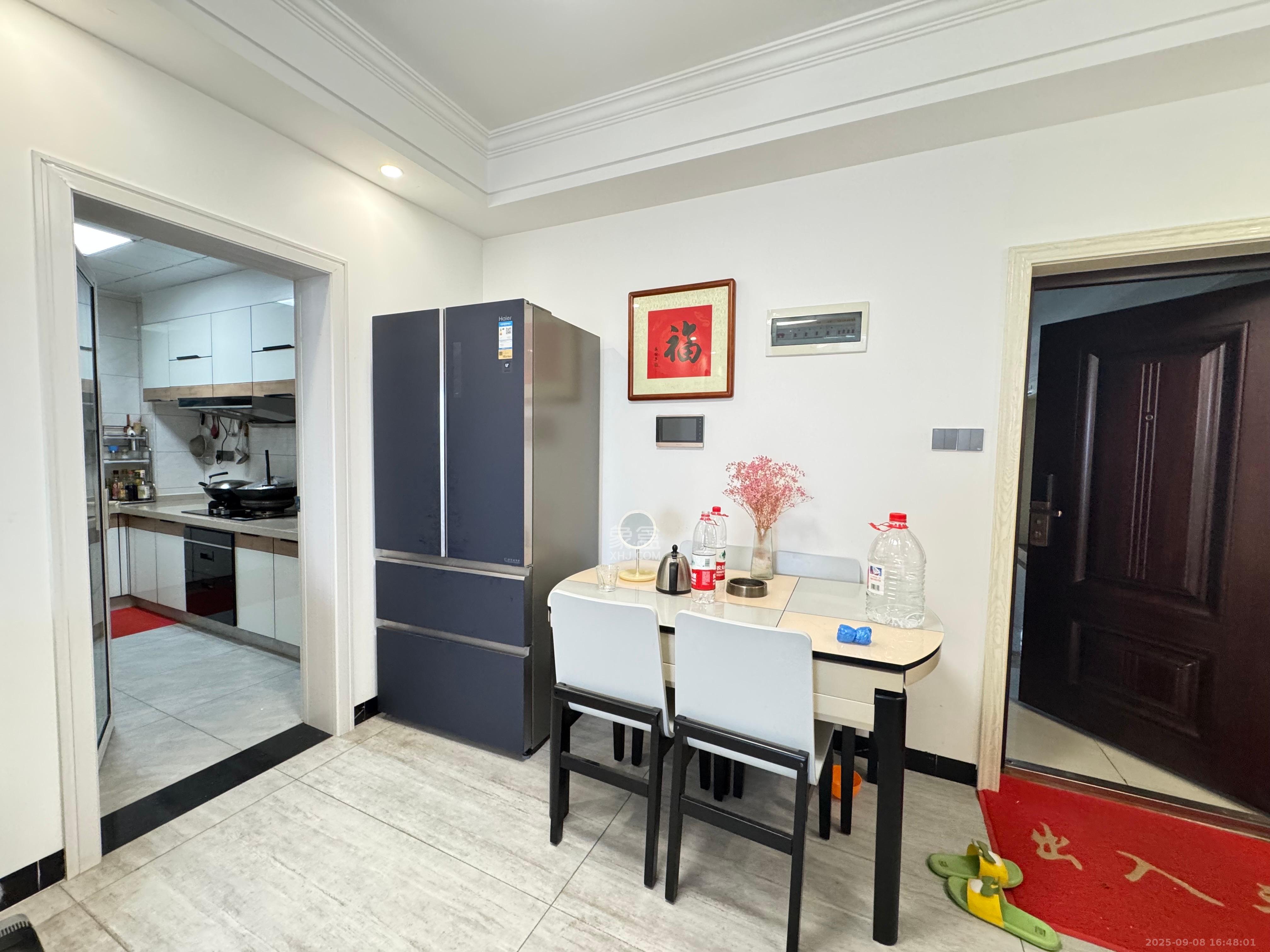 环亚高铁芯城  3室2厅2卫    3300.0元/月室内图