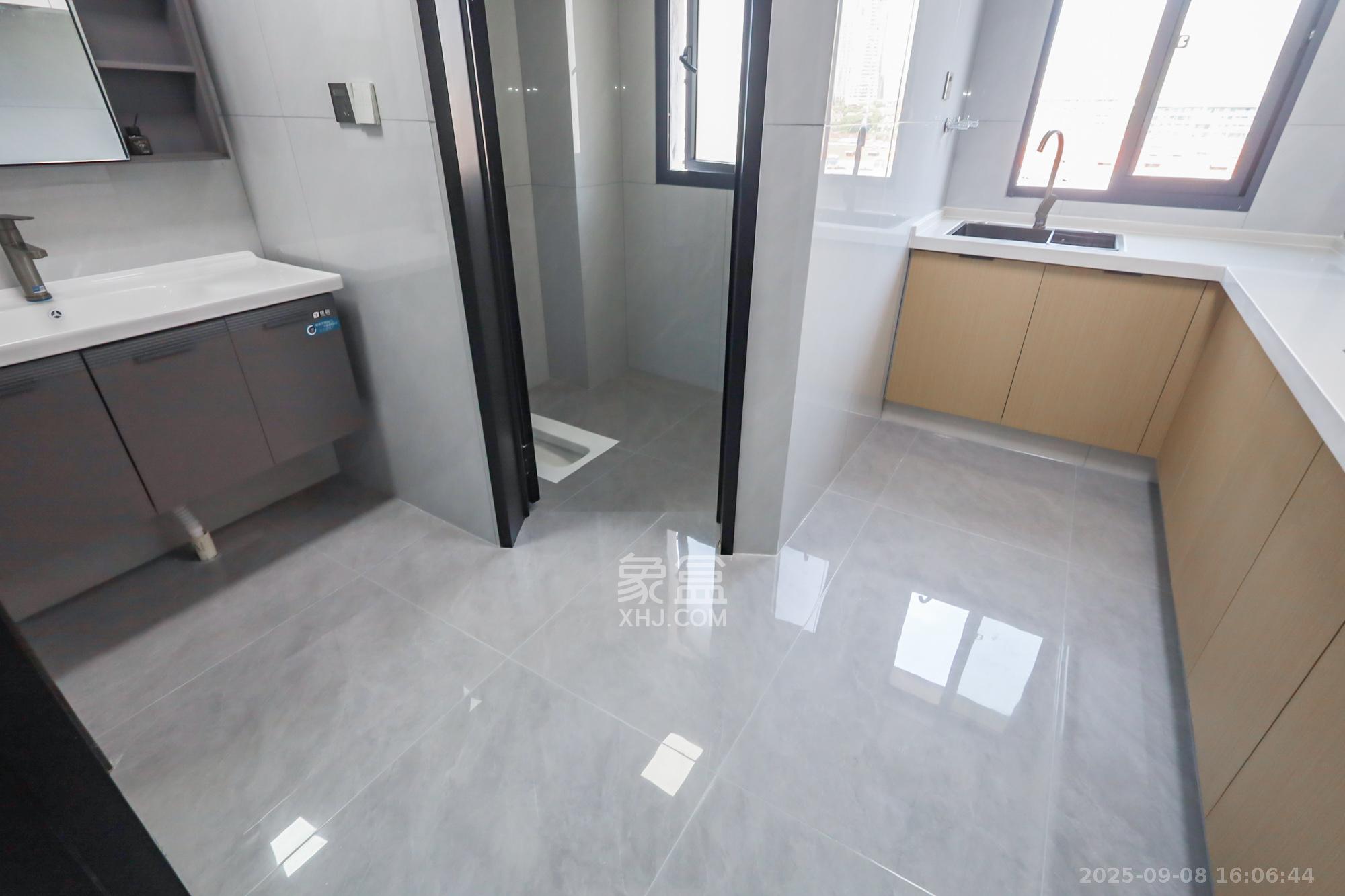 香海西岸 4室2厅2卫 128.8万 香海西岸 4室2厅2卫 128.8万厨房