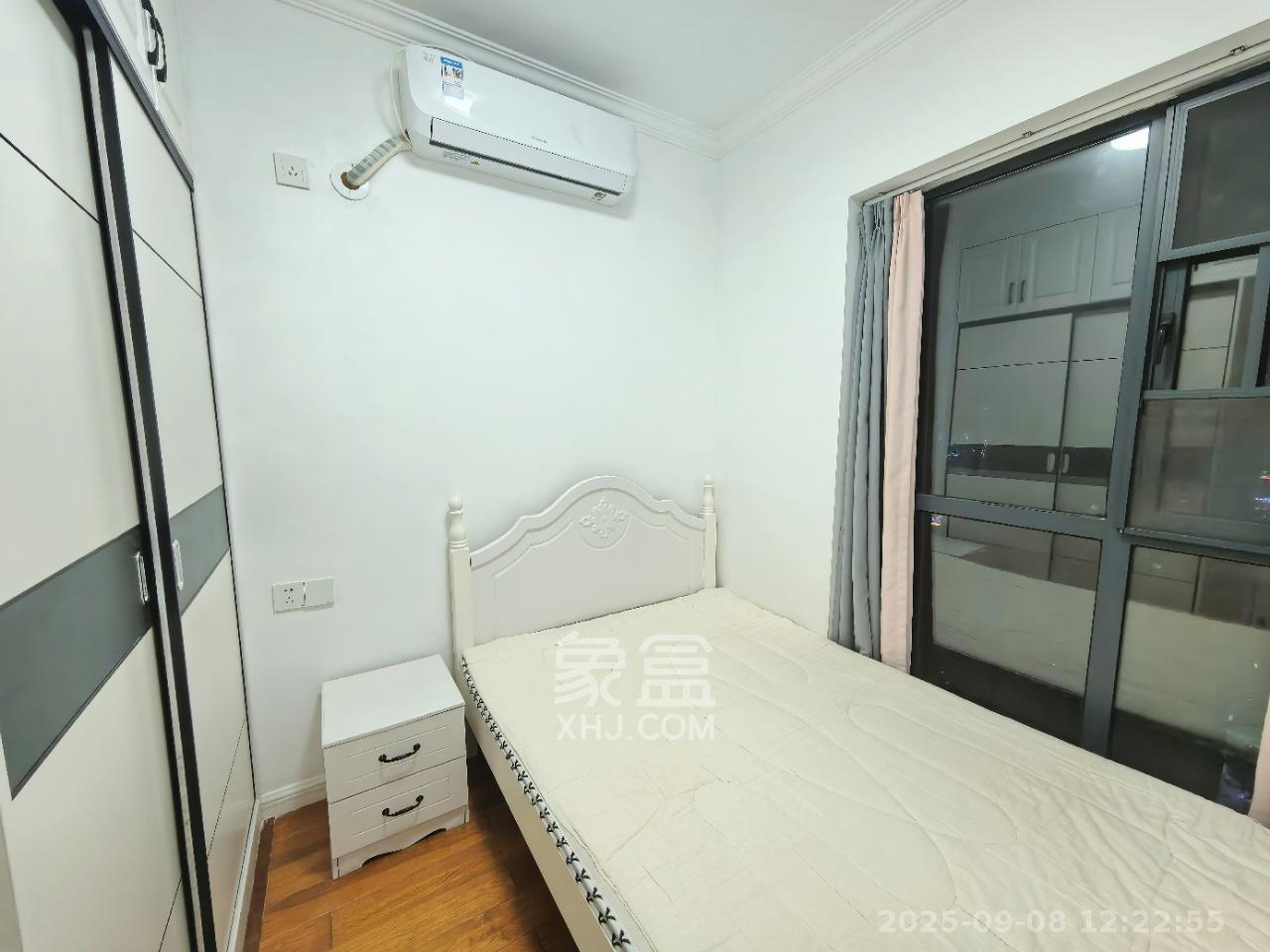 叠彩兰亭 3室2厅1卫 2400.0元/月 叠彩兰亭 3室2厅1卫 2400.0元/月室内图