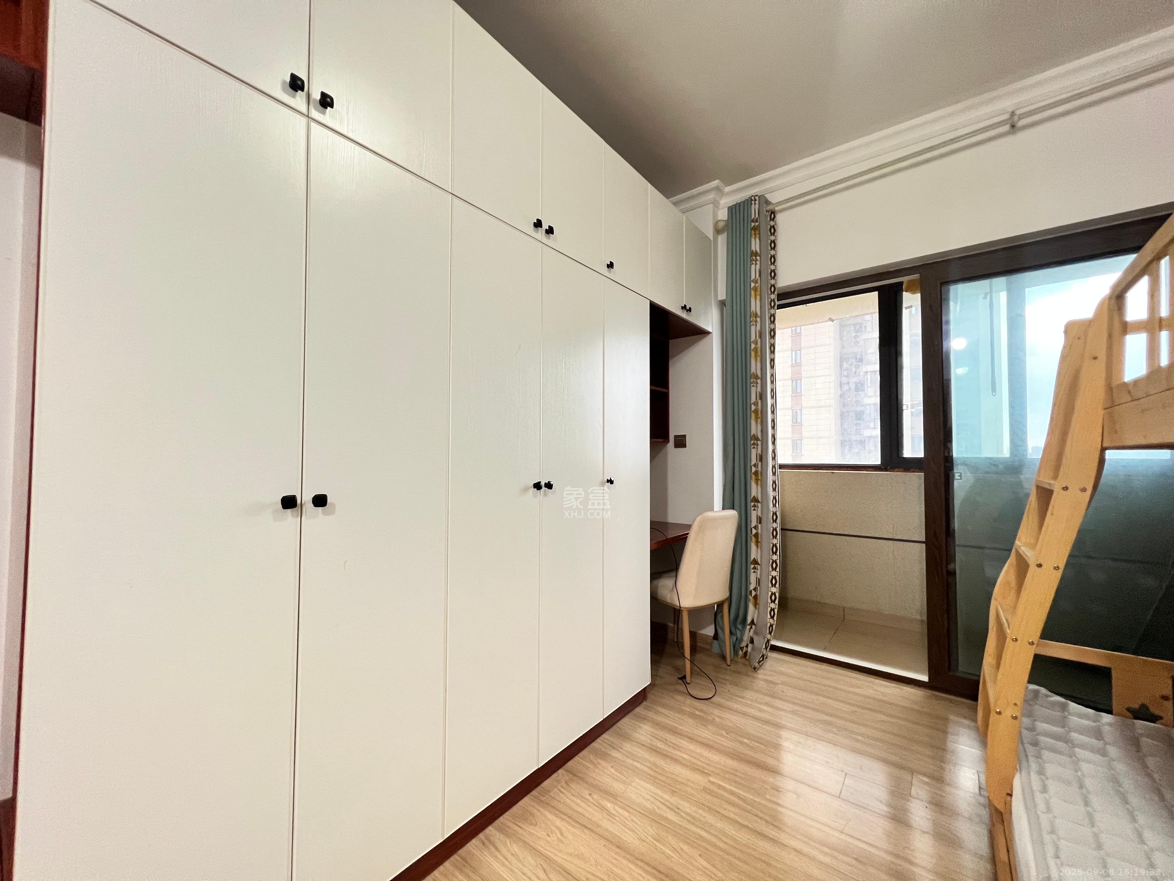 碧桂园星城首府  1室1厅1卫    1300.0元/月室内图