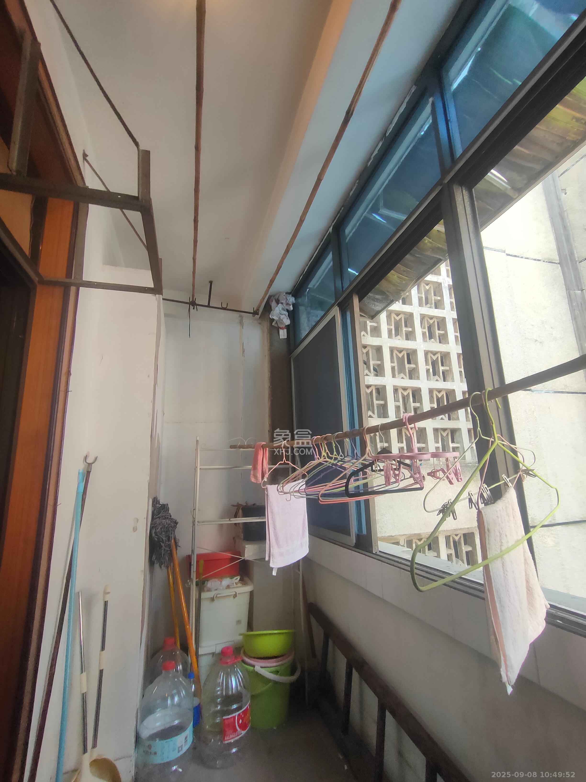 展览馆科协宿舍 3室1厅1卫 2000.0元/月 展览馆科协宿舍 3室1厅1卫 2000.0元/月室内图