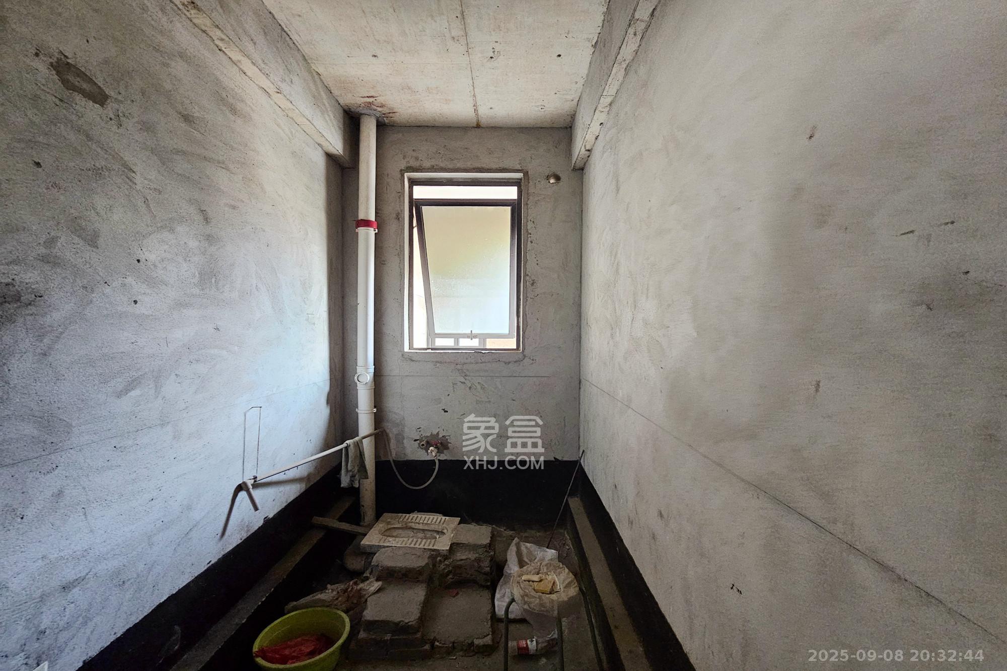 明昇壹城(明昇时代广场)一期 6室2厅4卫 408.00万 明昇壹城(明昇时代广场)一期 6室2厅4卫 408.00万其他