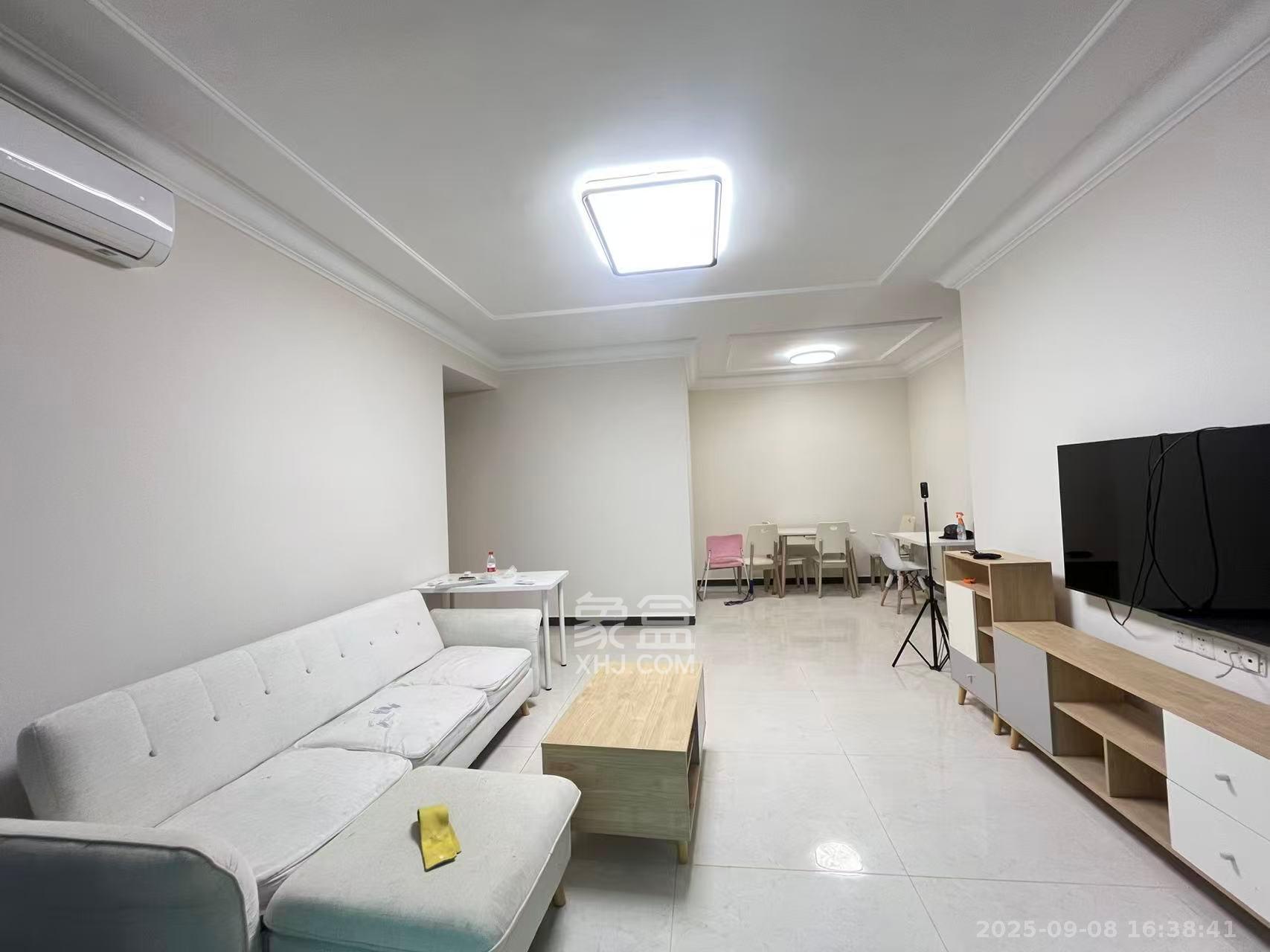 恒大雅苑  3室2厅2卫    2600.0元/月 恒大雅苑  3室2厅2卫    2600.0元/月室内图