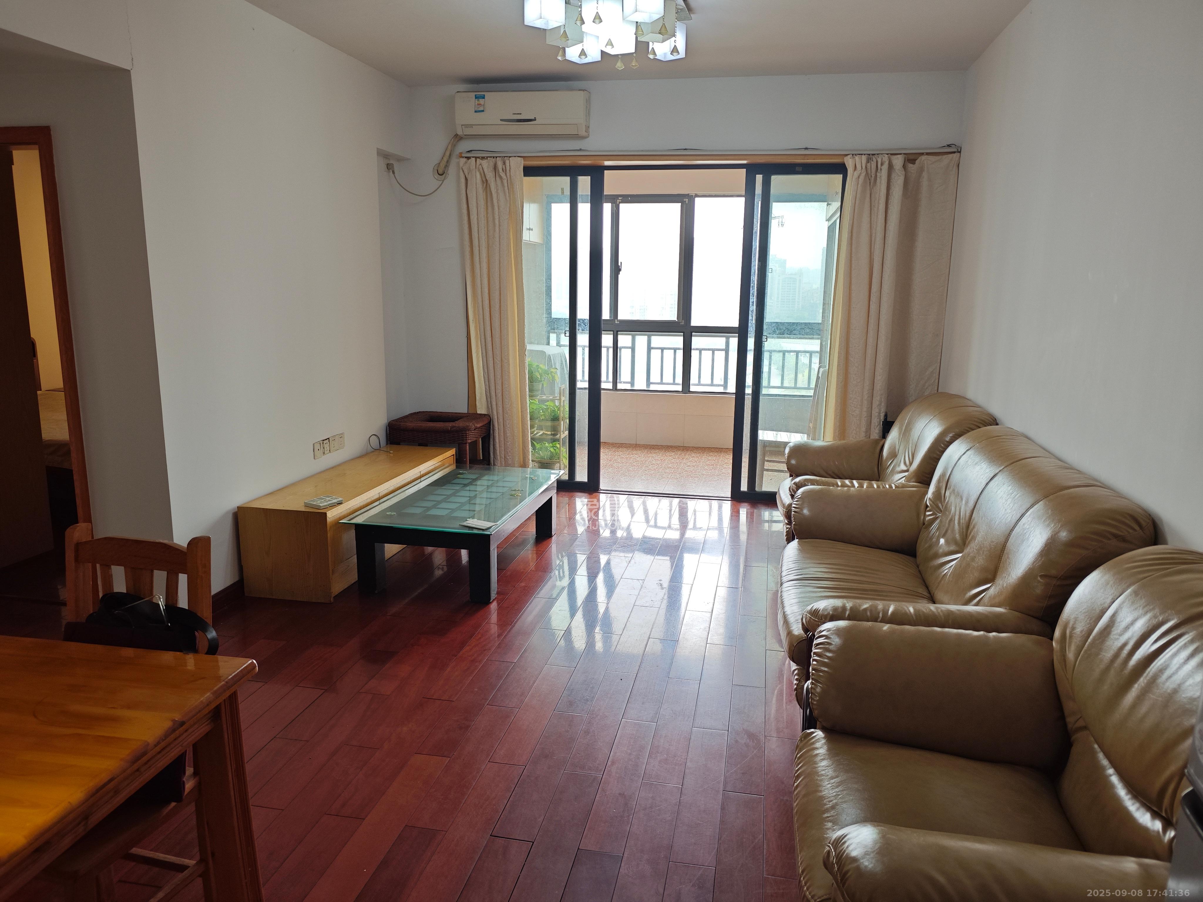 兰亭峰景  3室2厅1卫    2800.0元/月 兰亭峰景  3室2厅1卫    2800.0元/月室内图1