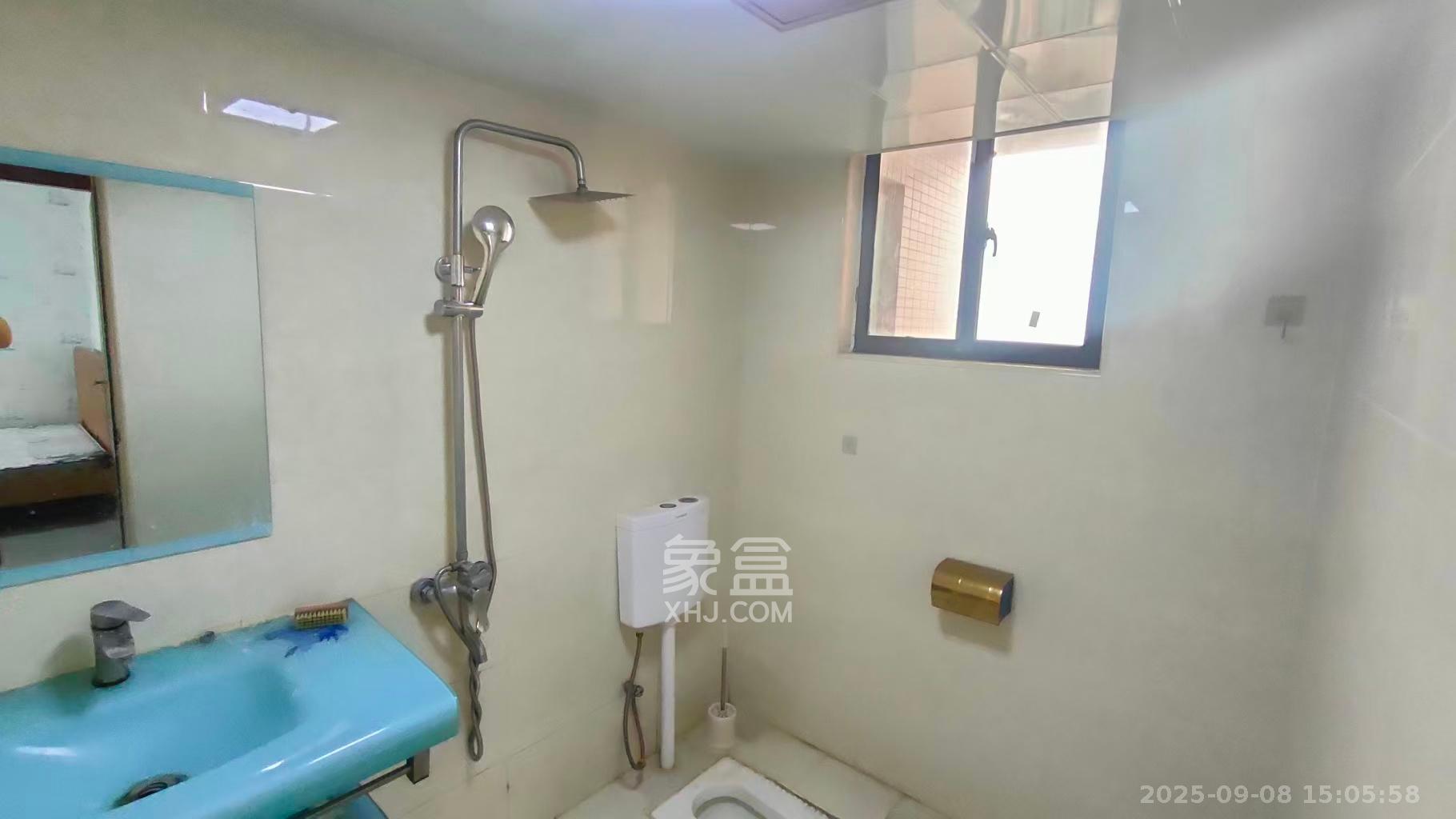 深业睿城 3室2厅2卫 2100.0元/月 深业睿城 3室2厅2卫 2100.0元/月室内图