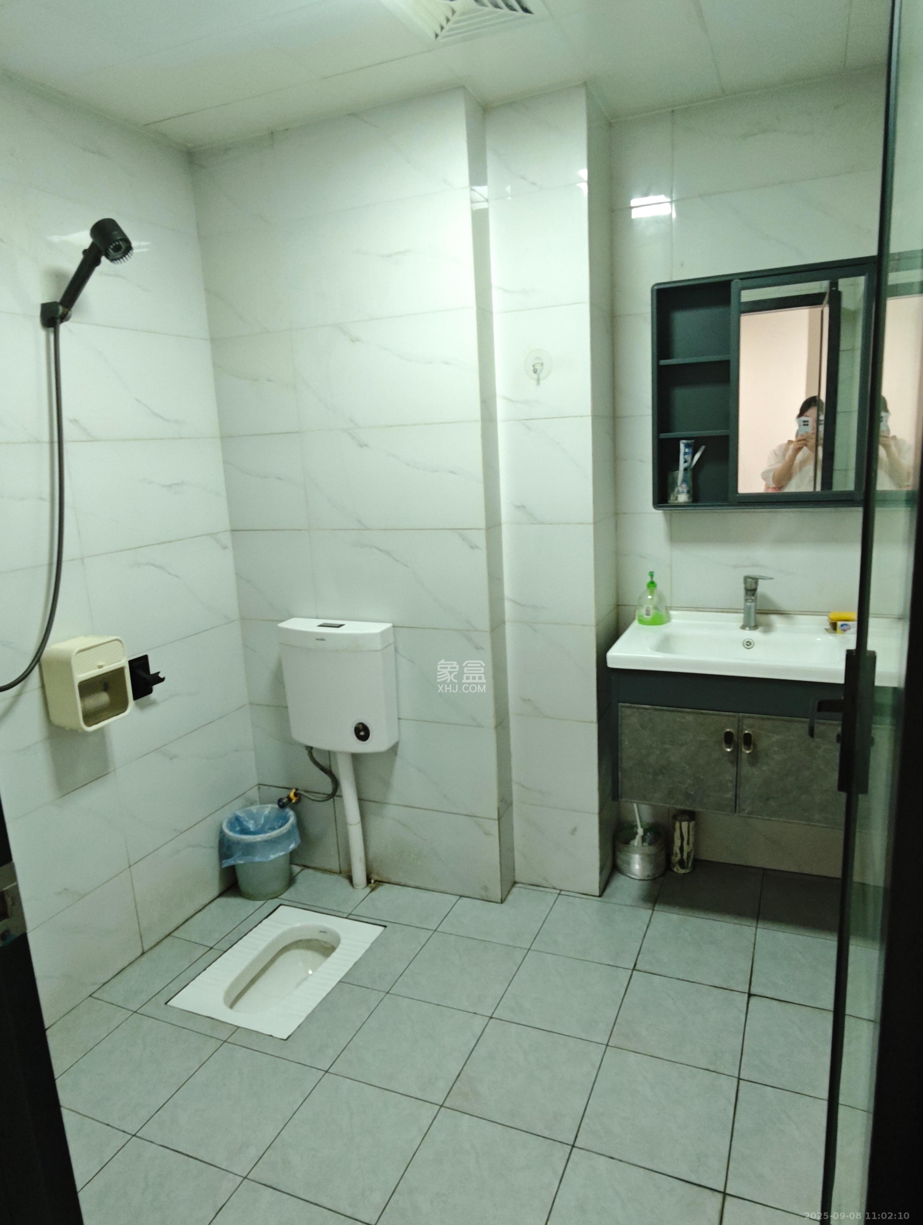 中建嘉和城  1室1厅1卫   1500.00元/月室内图