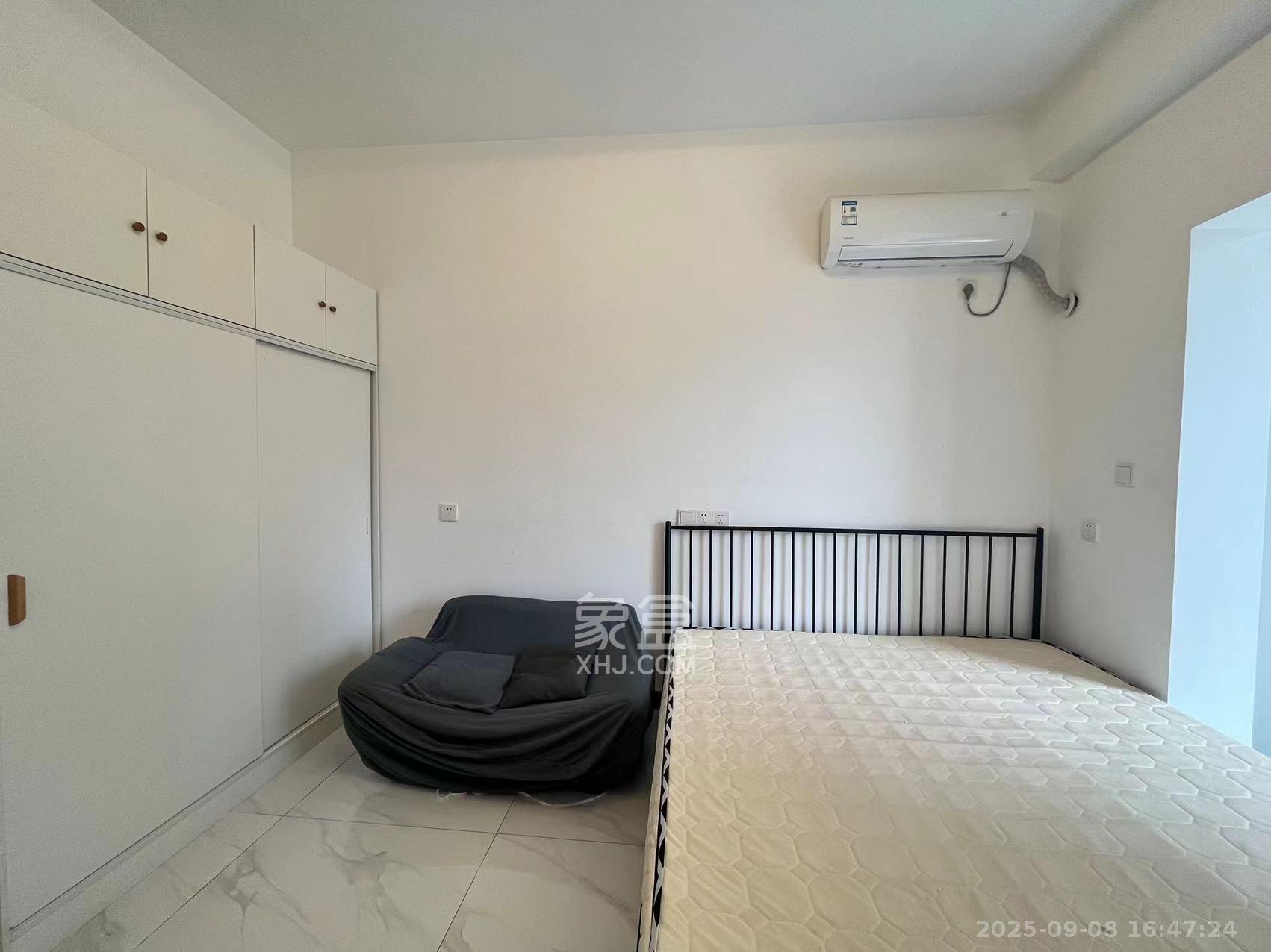 嘉雨兴园  1室1厅1卫    1800.0元/月室内图