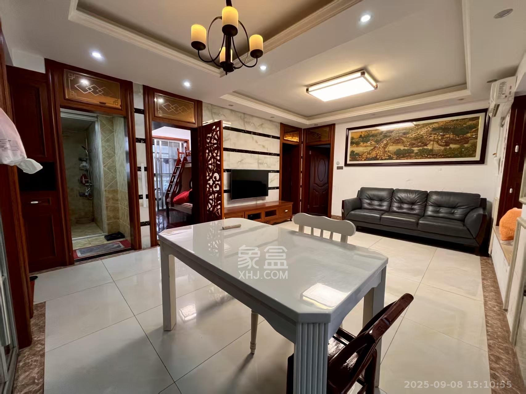 香樟兰亭(朗峰苑)  3室2厅2卫    2400.0元/月 香樟兰亭(朗峰苑)  3室2厅2卫    2400.0元/月室内图