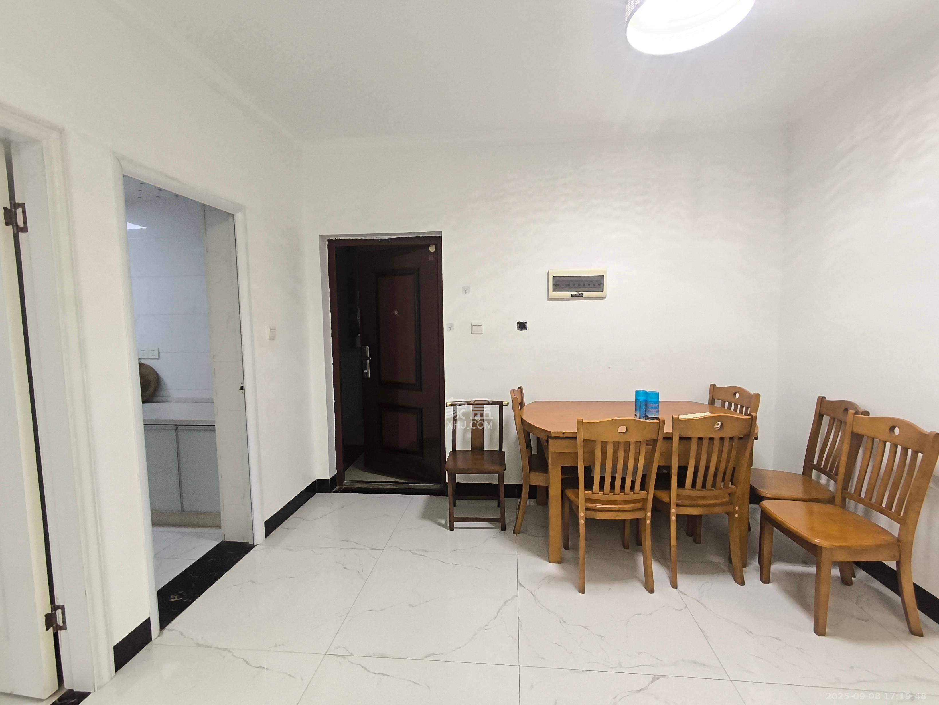 钱隆世家 3室2厅1卫 2000.0元/月 钱隆世家 3室2厅1卫 2000.0元/月室内图