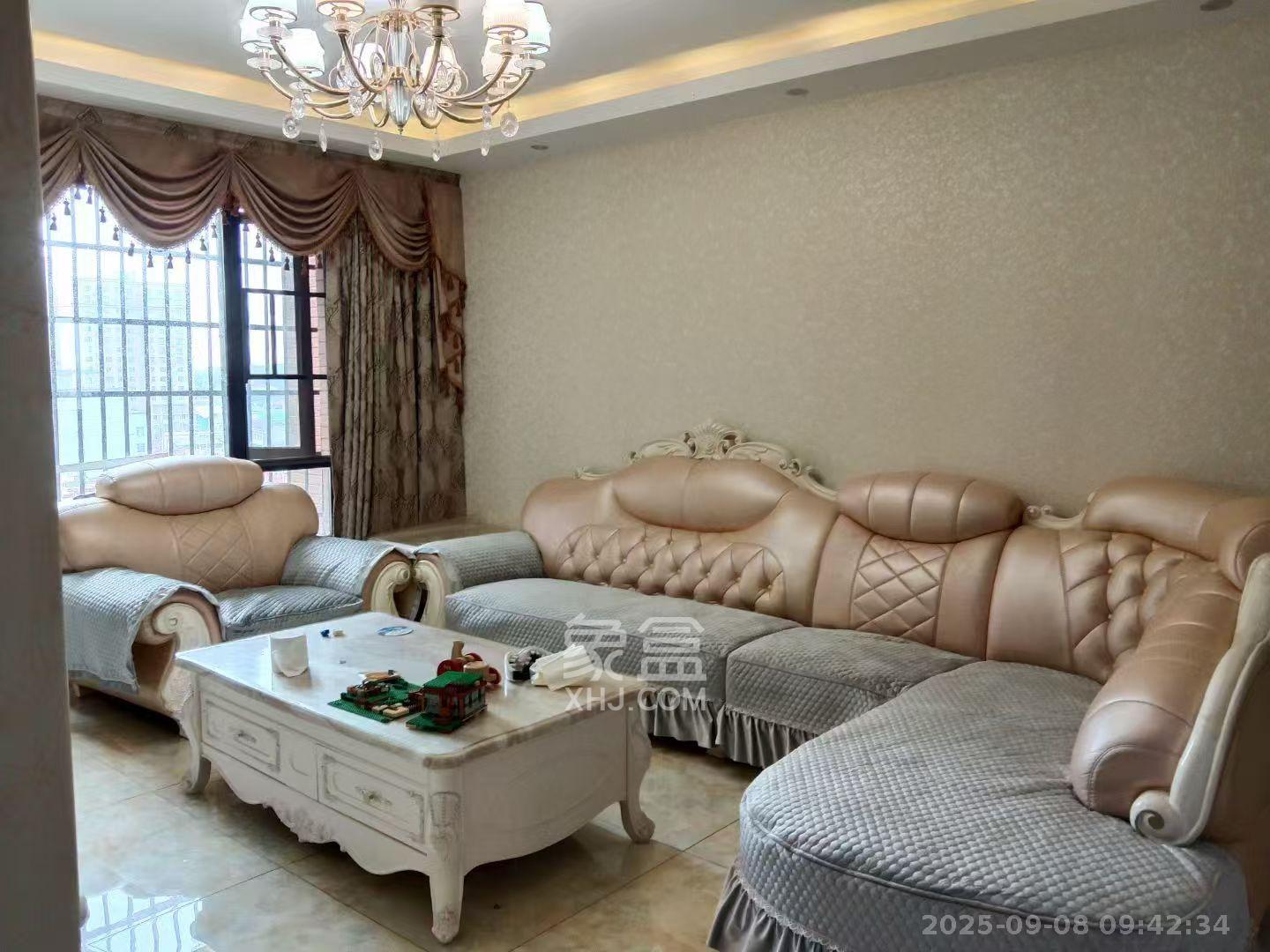 中信凯旋城（中信新城四期）  3室2厅1卫    2400.0元/月室内图