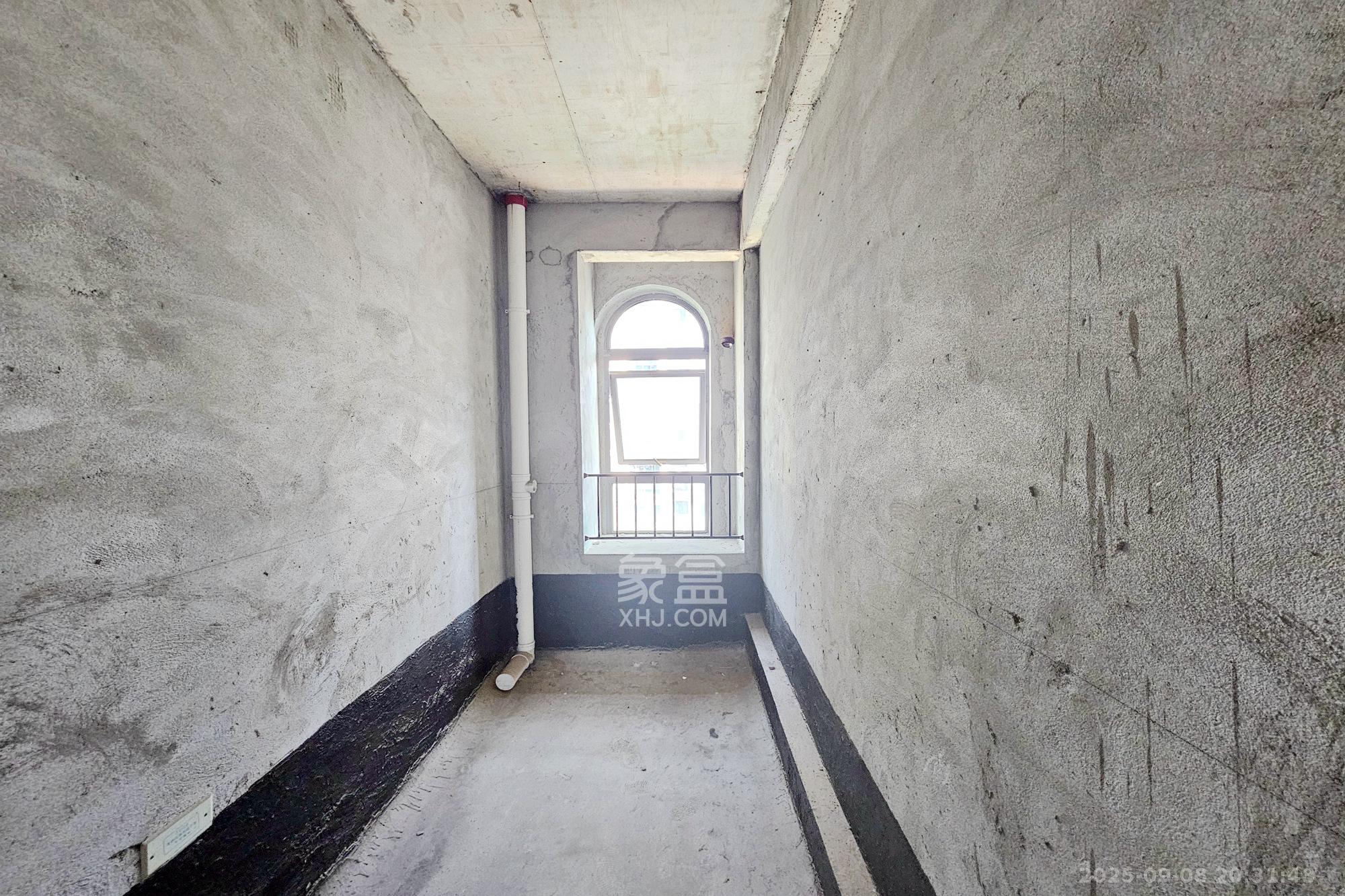 明昇壹城（明昇时代广场）一期  6室2厅4卫    388.0万其他