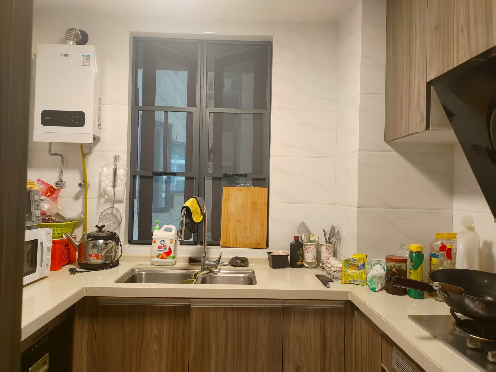 碧桂园梓山府  3室2厅2卫    2200.0元/月室内图