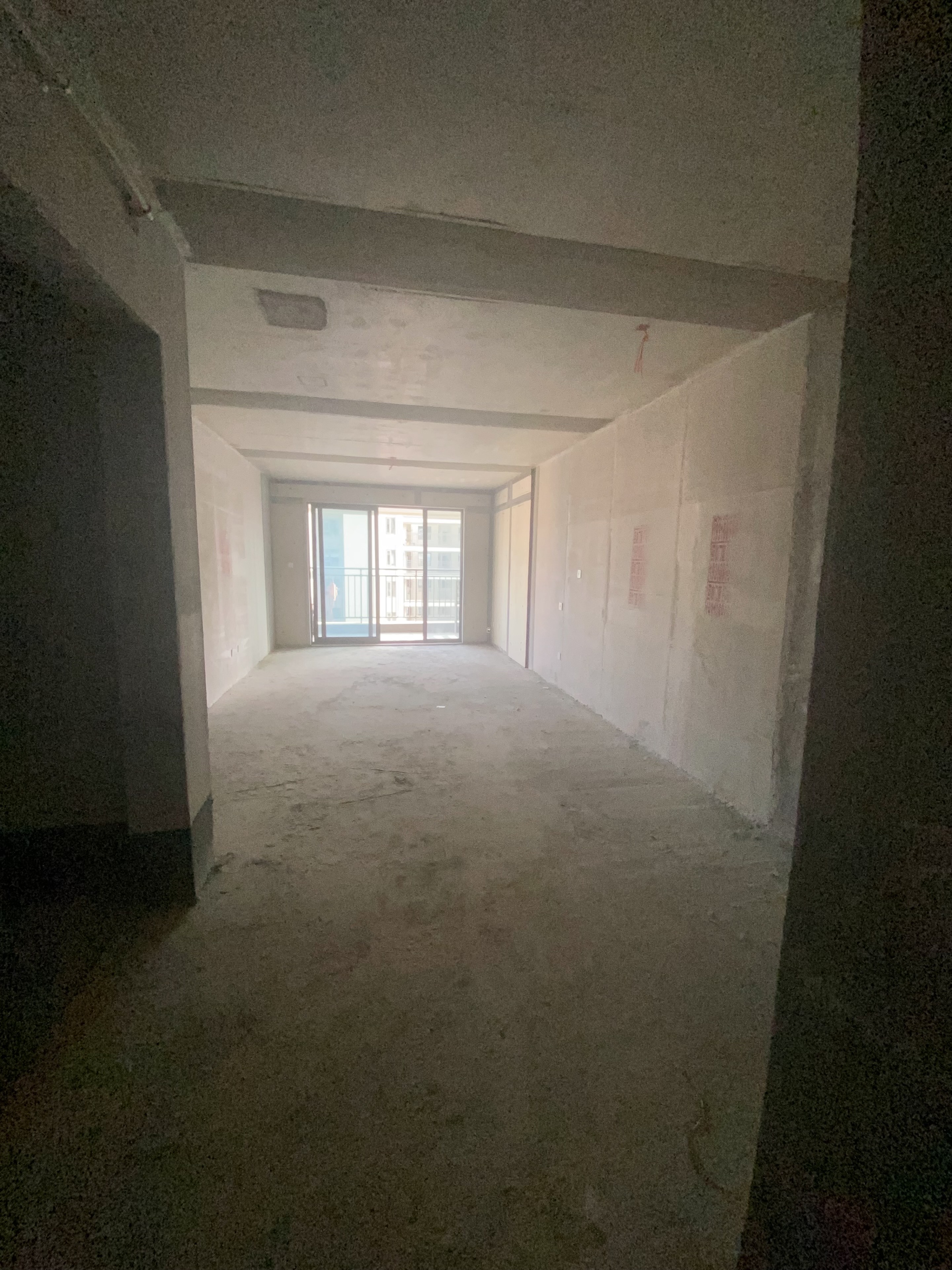 吾悦广场  3室2厅2卫    80.0万