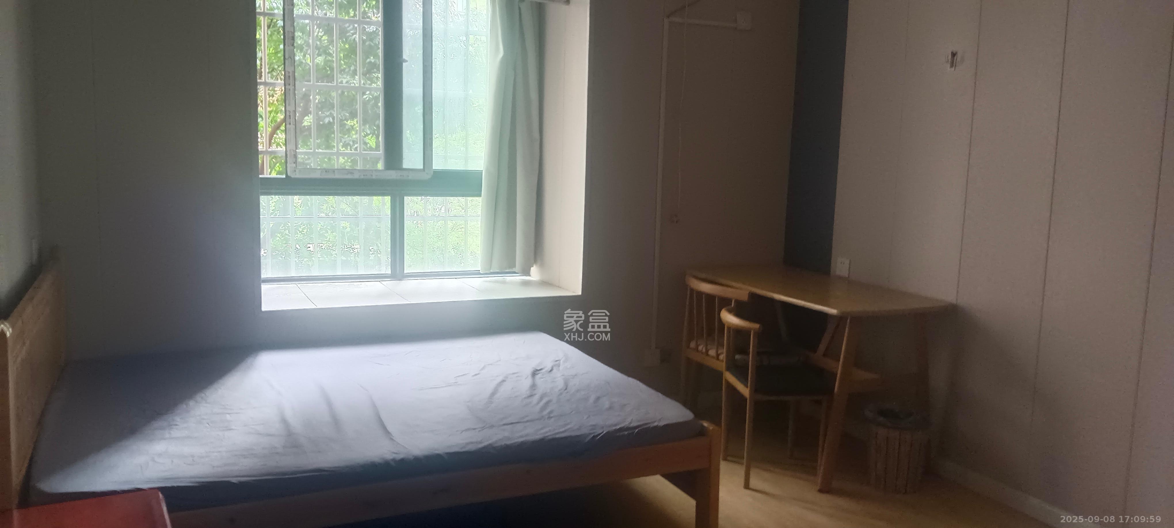 华龙家园(和泰家园) 1室1厅1卫 900.0元/月 华龙家园(和泰家园) 1室1厅1卫 900.0元/月室内图