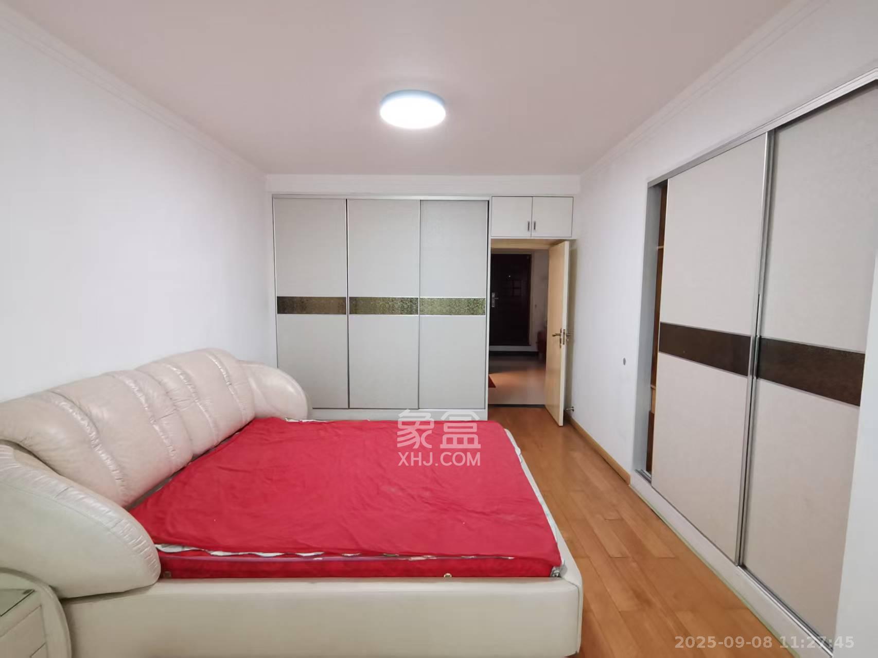 五一新村安置小区(永定社区、永兴社区、永祥社区) 3室2厅2卫 2800.0元/月 五一新村安置小区(永定社区、永兴社区、永祥社区) 3室2厅2卫 2800.0元/月室内图