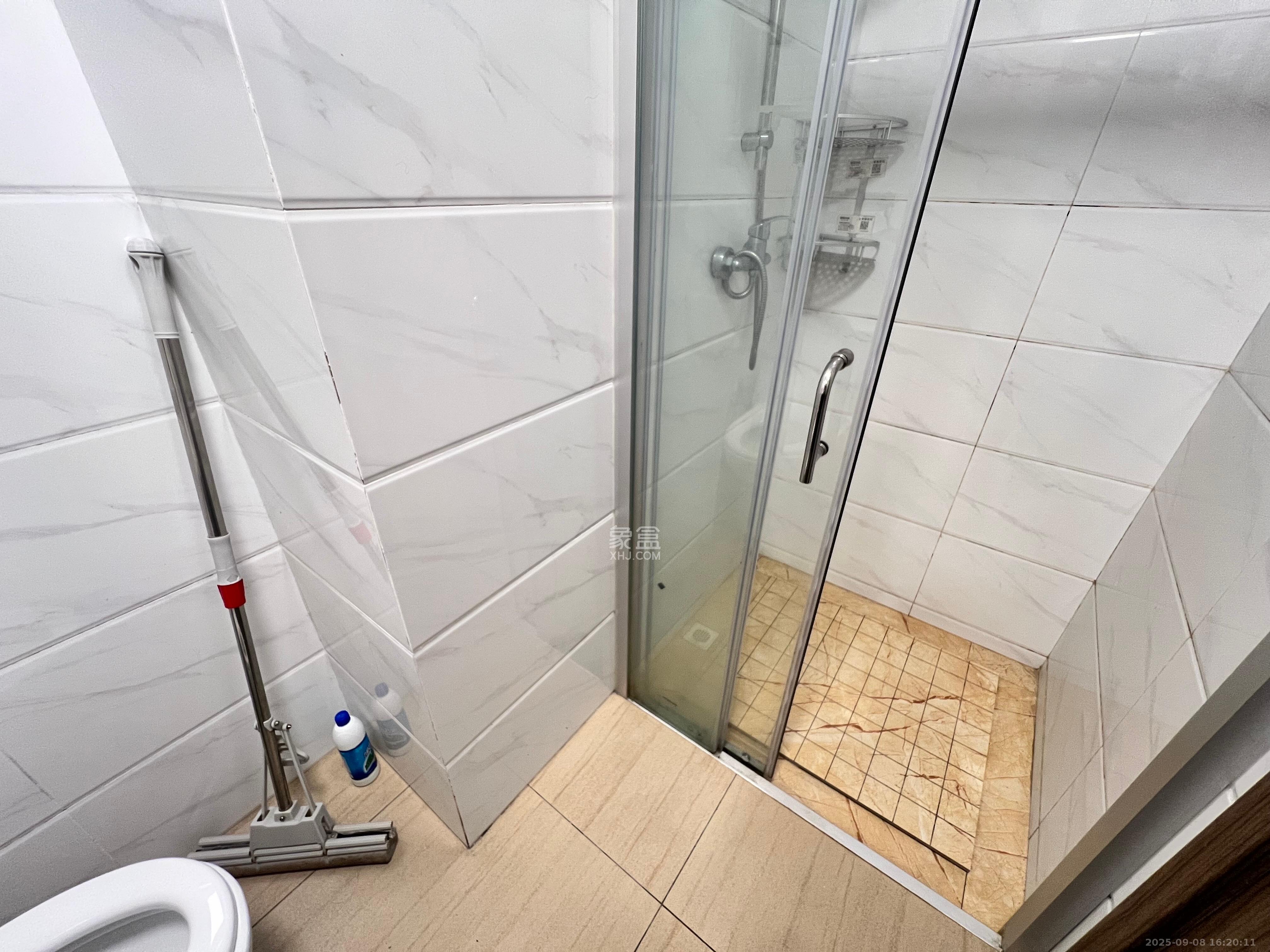 碧桂园星城首府  1室1厅1卫    1300.0元/月室内图