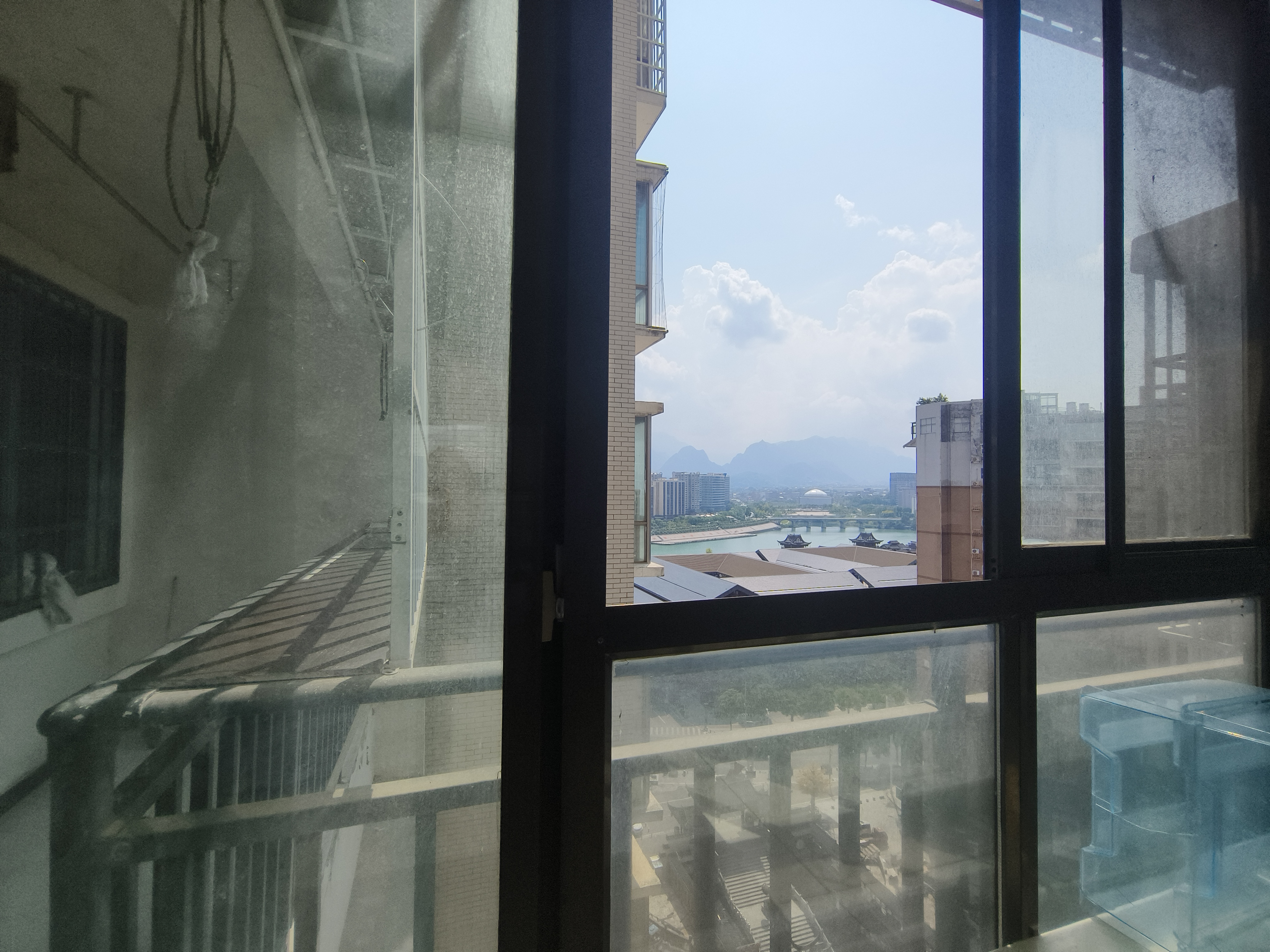 维港十字街 3室2厅2卫 2500.0元/月 维港十字街 3室2厅2卫 2500.0元/月室内图