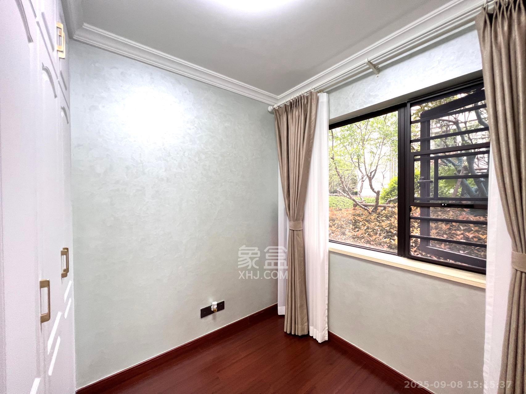 中海珑悦府 4室2厅2卫 4000.0元/月 中海珑悦府 4室2厅2卫 4000.0元/月室内图