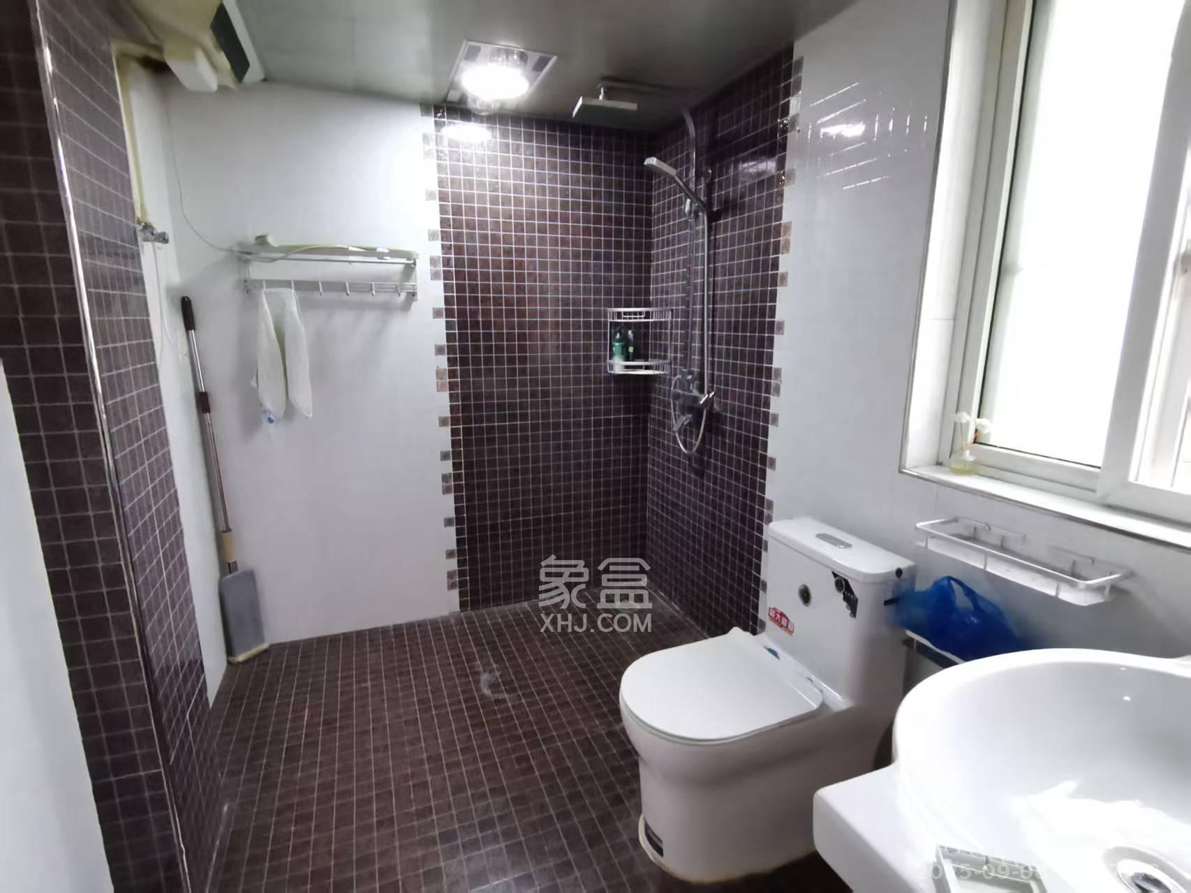 五一新村安置小区(永定社区、永兴社区、永祥社区) 3室2厅2卫 2800.0元/月 五一新村安置小区(永定社区、永兴社区、永祥社区) 3室2厅2卫 2800.0元/月室内图