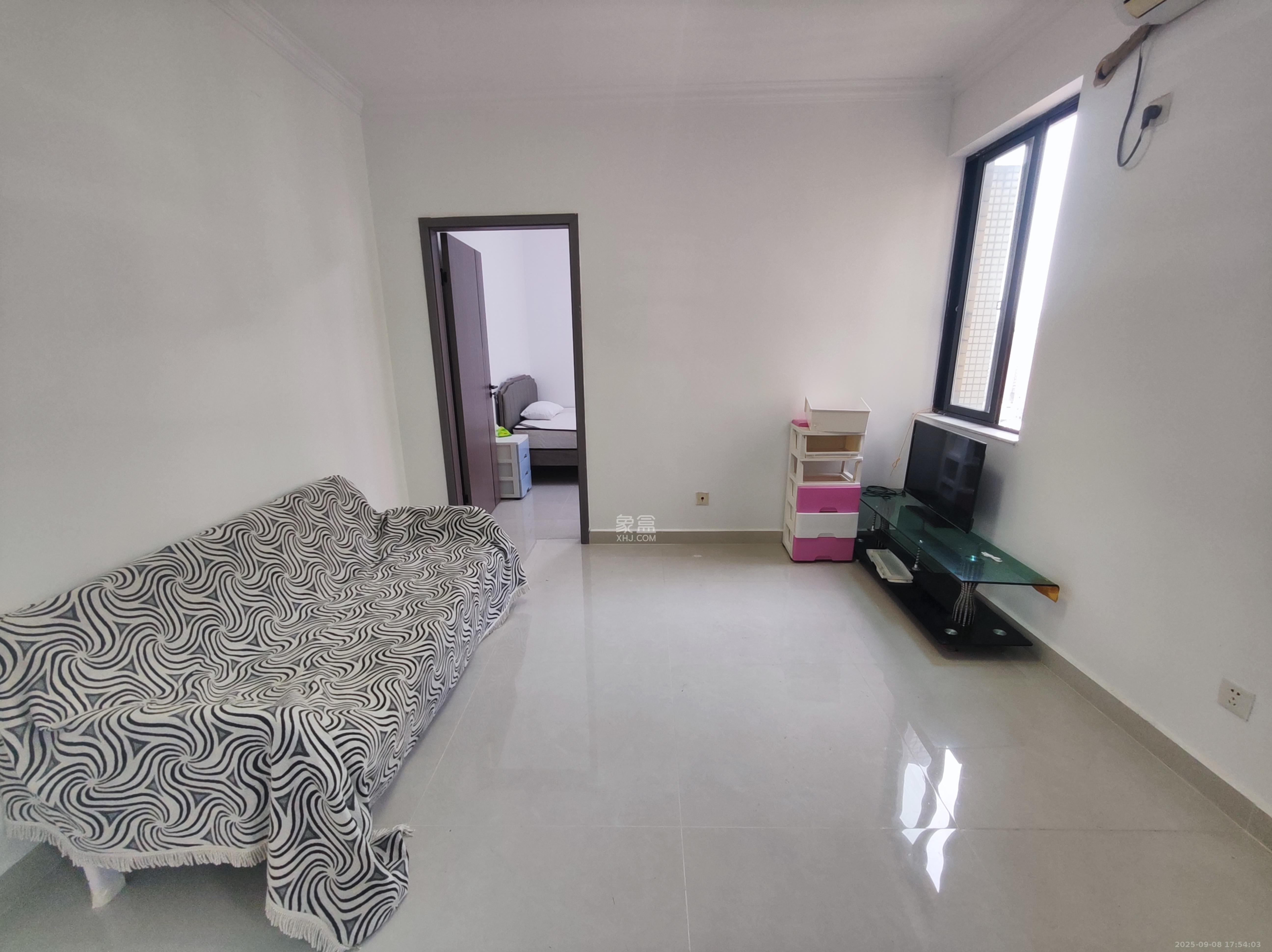 锦湘国际星城三期(锦绣苑) 2室1厅1卫 1800.0元/月 锦湘国际星城三期(锦绣苑) 2室1厅1卫 1800.0元/月室内图