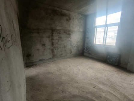 梓瑞小区  3室2厅1卫    20.8万