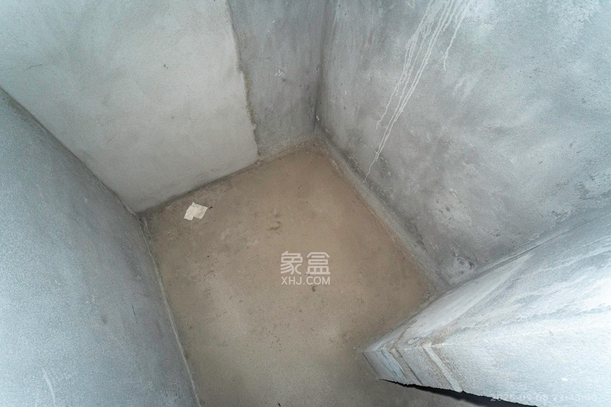 新城朗隽大都会  4室2厅2卫    77.0万卫生间