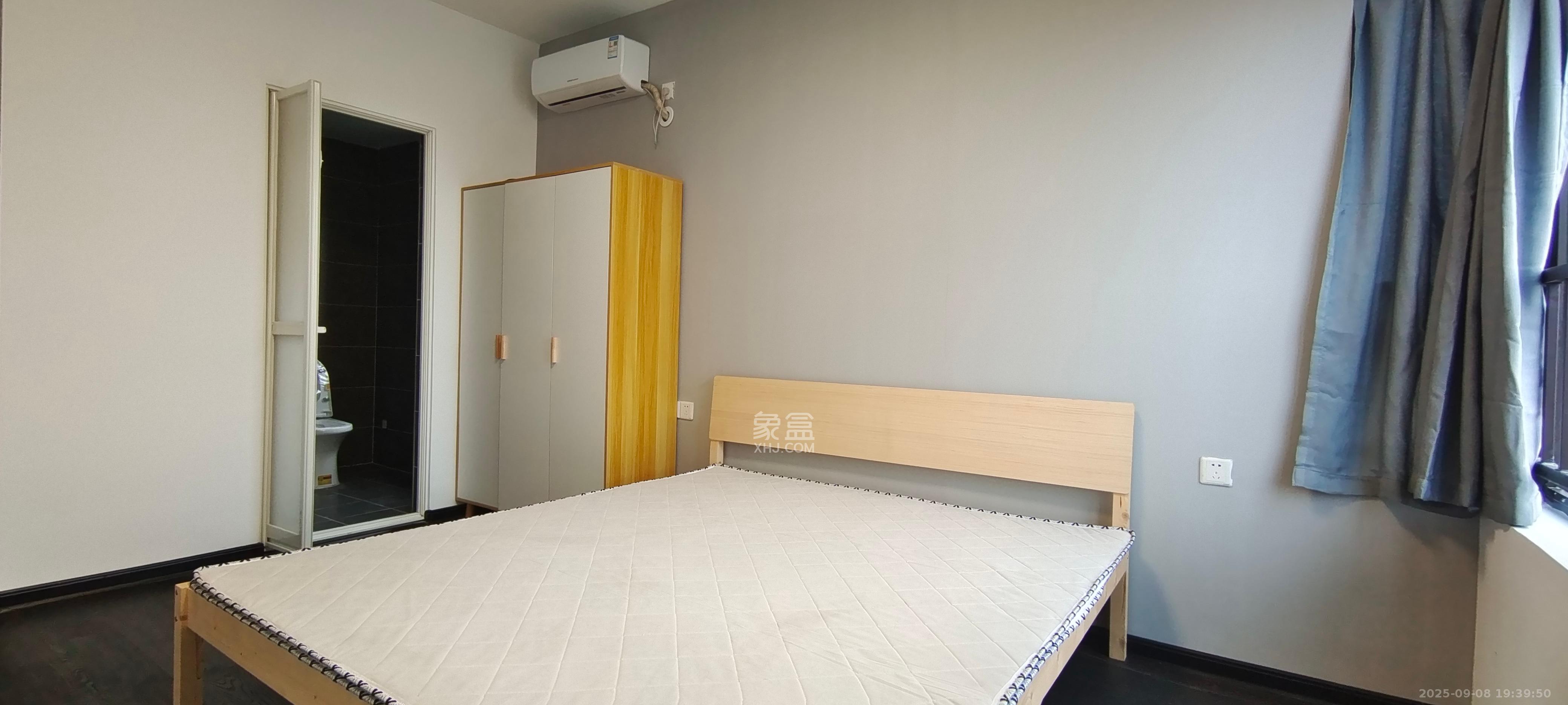 保利大都汇一期、二期  3室2厅2卫    3000.0元/月室内图