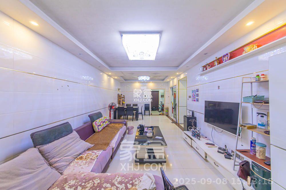 中建芙蓉嘉苑  3室2厅1卫    2100.0元/月室内图