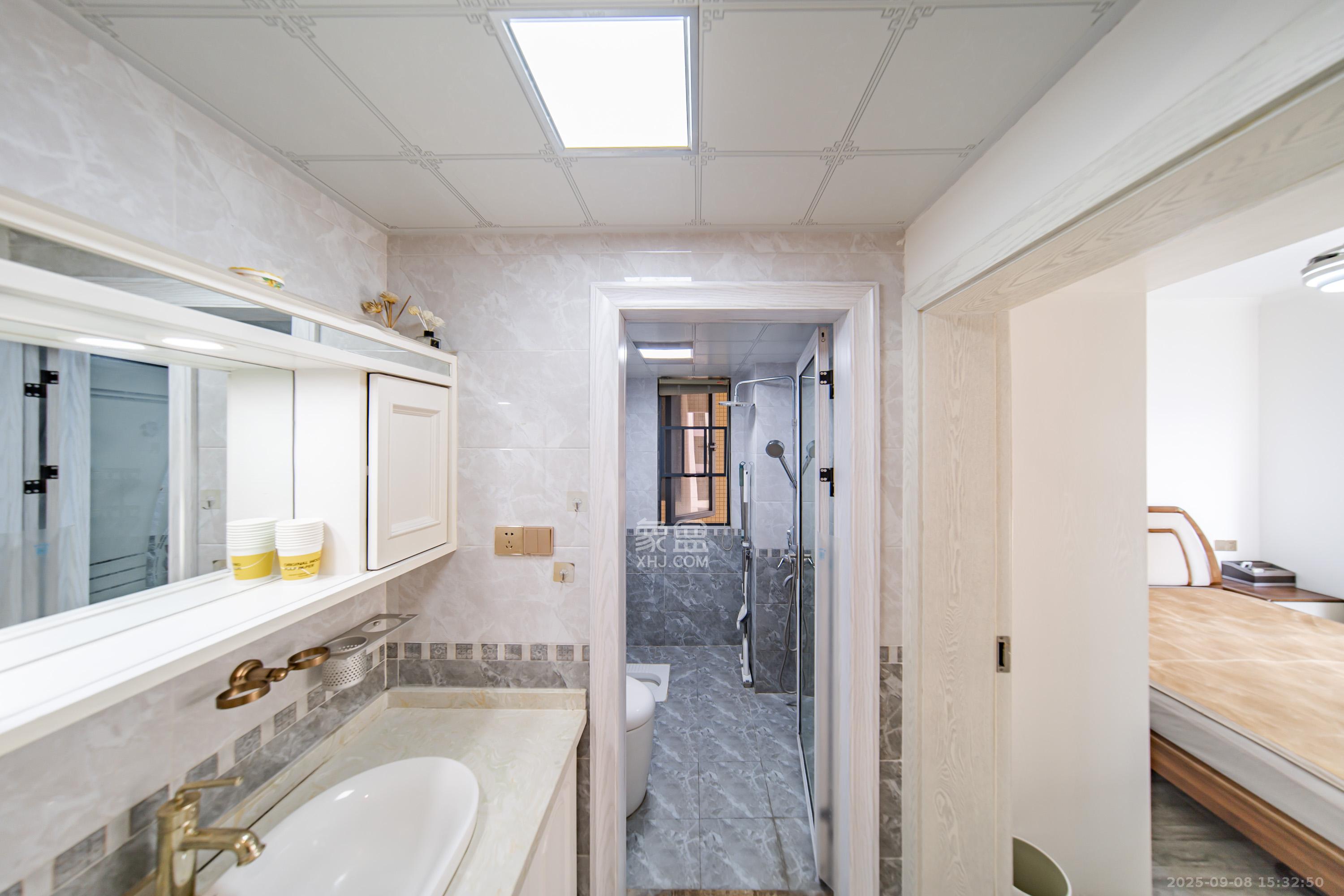 兰亭湾畔  3室2厅2卫    125.0万卫生间