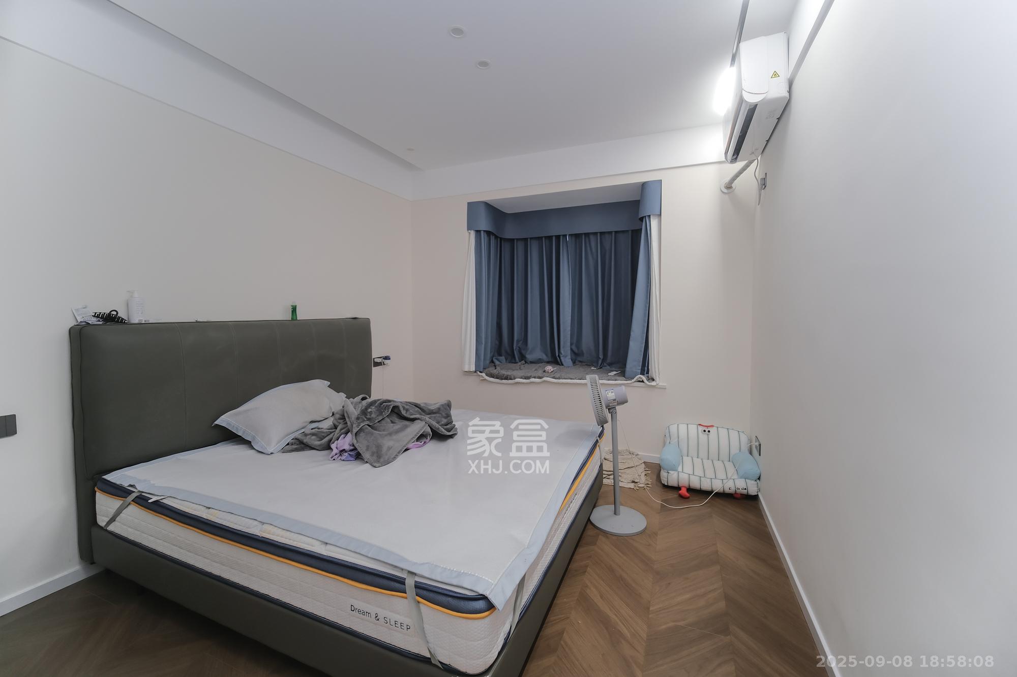 永宏万家里 3室2厅1卫 75.0万 永宏万家里 3室2厅1卫 75.0万卧室