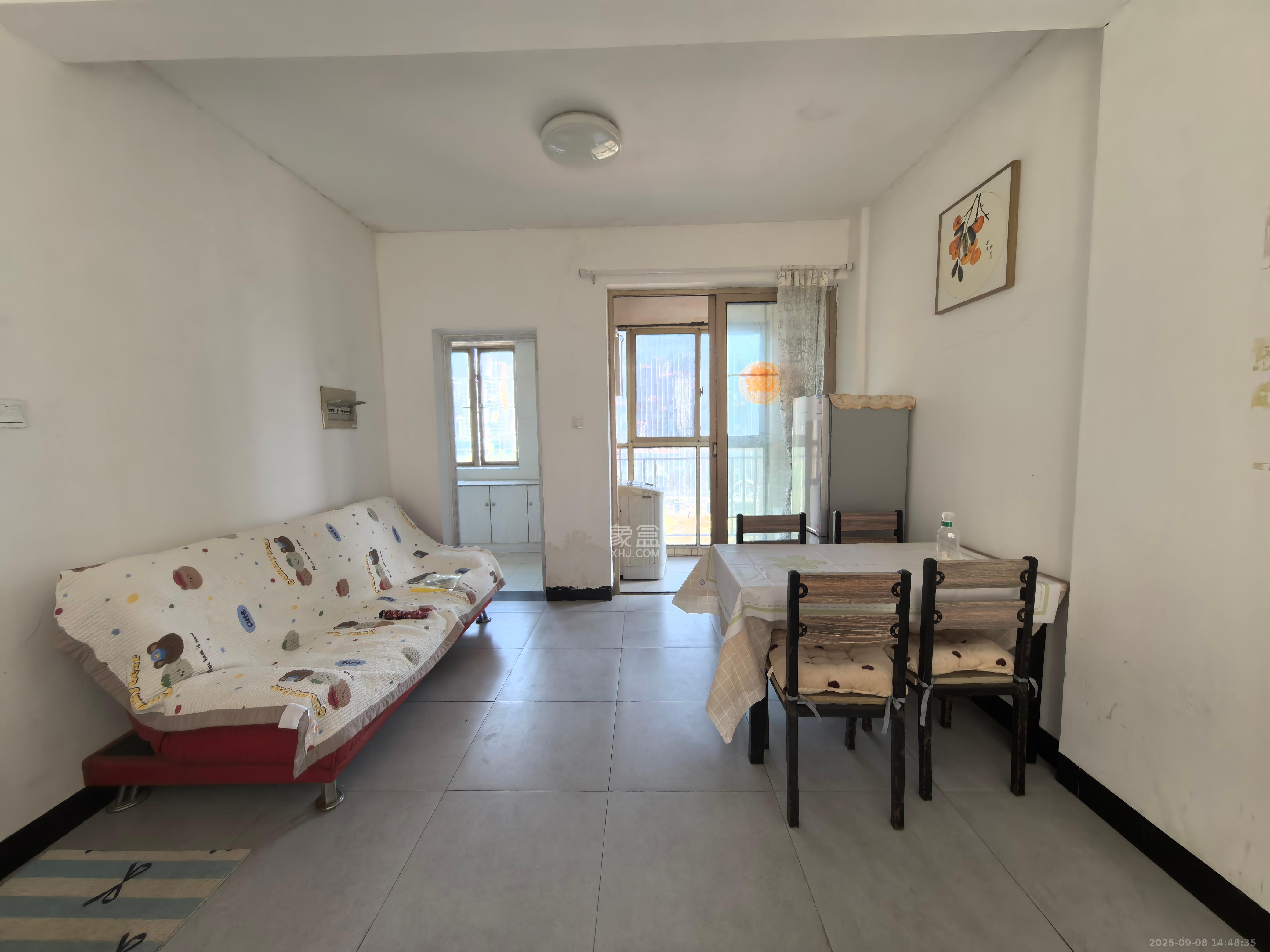 长沙玫瑰园  3室2厅2卫    1700.0元/月室内图