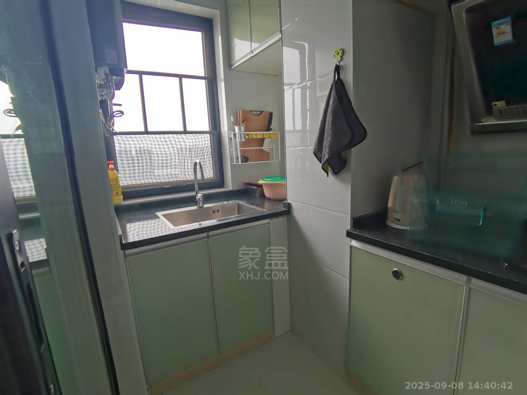 中建御山和苑  1室1厅1卫    1300.0元/月 中建御山和苑  1室1厅1卫    1300.0元/月室内图