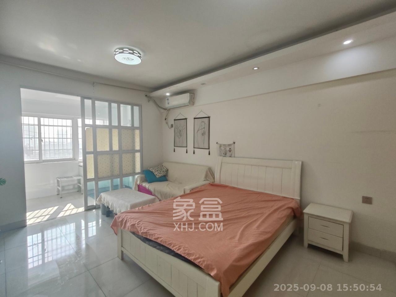 新远时代 1室1厅1卫 1000.0元/月 新远时代 1室1厅1卫 1000.0元/月室内图