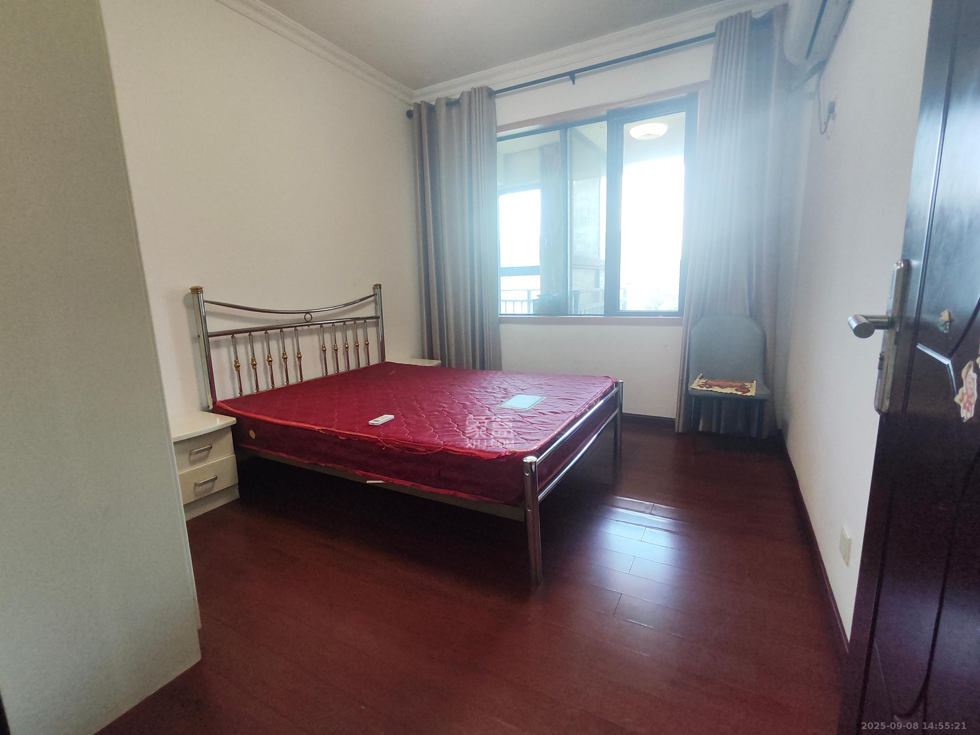 融圣国际  3室1厅2卫    3300.0元/月室内图