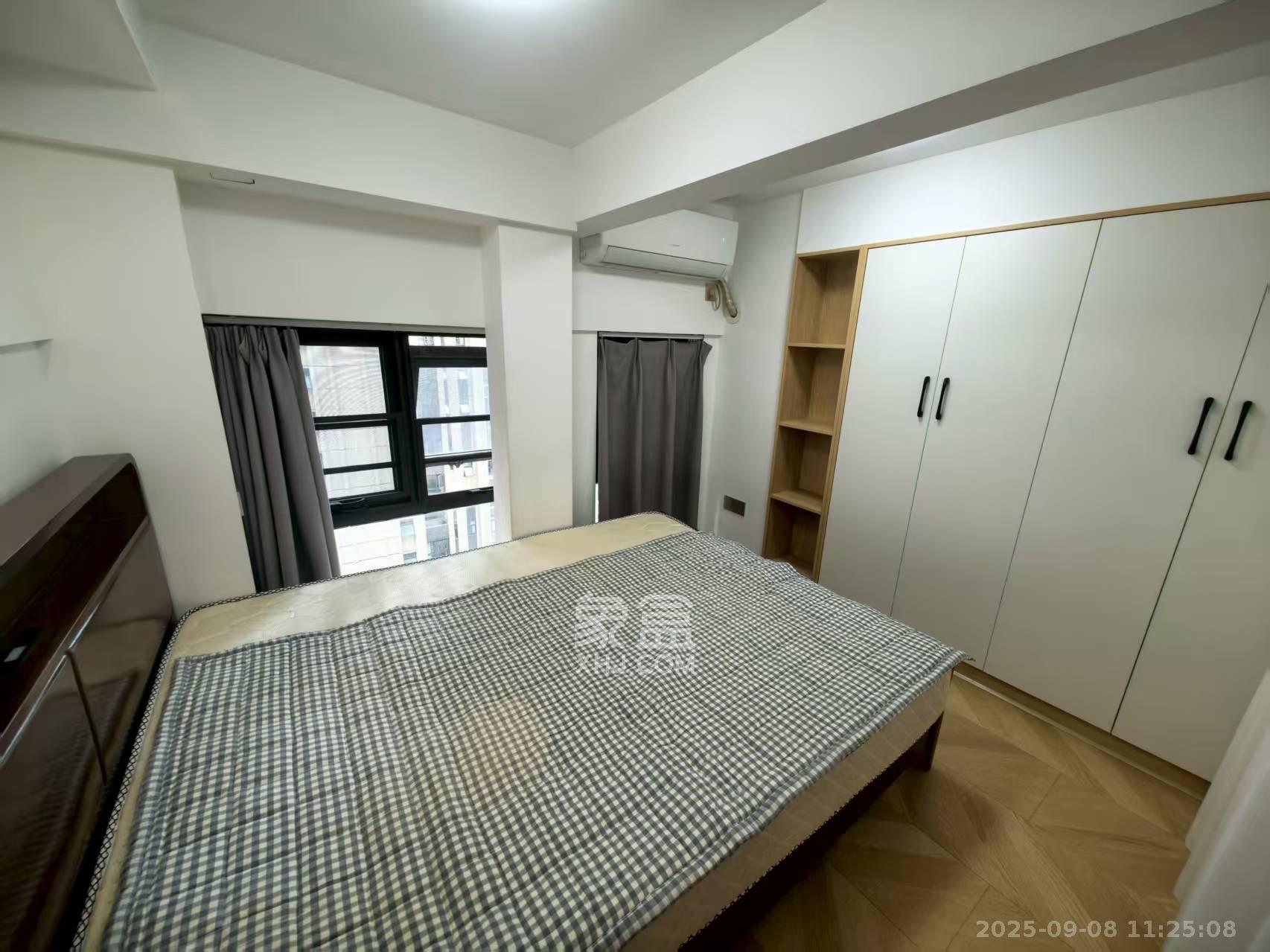 天鸿天府(天鸿中央大院)  2室1厅1卫    1600.0元/月 天鸿天府(天鸿中央大院)  2室1厅1卫    1600.0元/月室内图