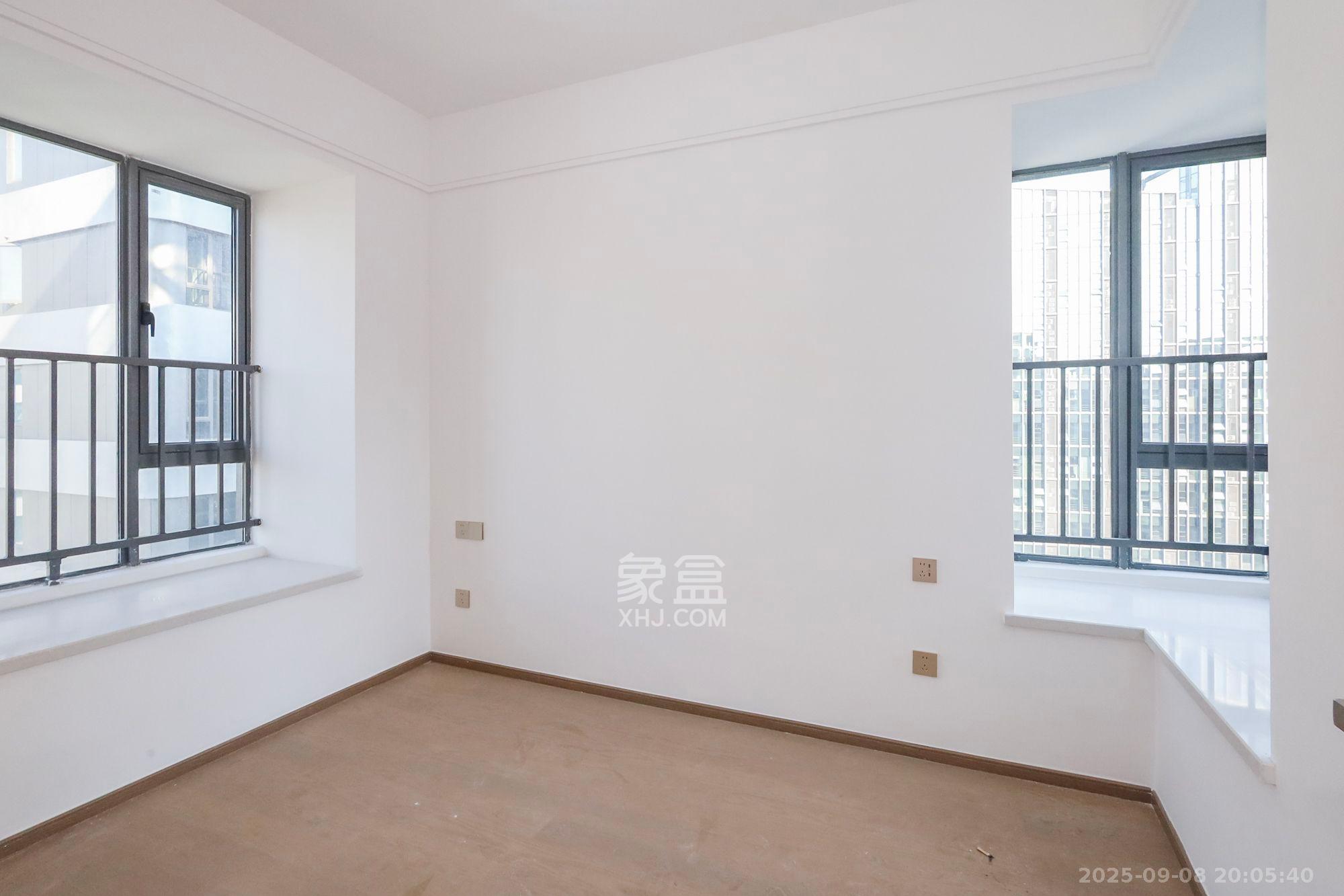 复地滨江金融中心  4室2厅2卫    4500.0元/月 复地滨江金融中心  4室2厅2卫    4500.0元/月室内图